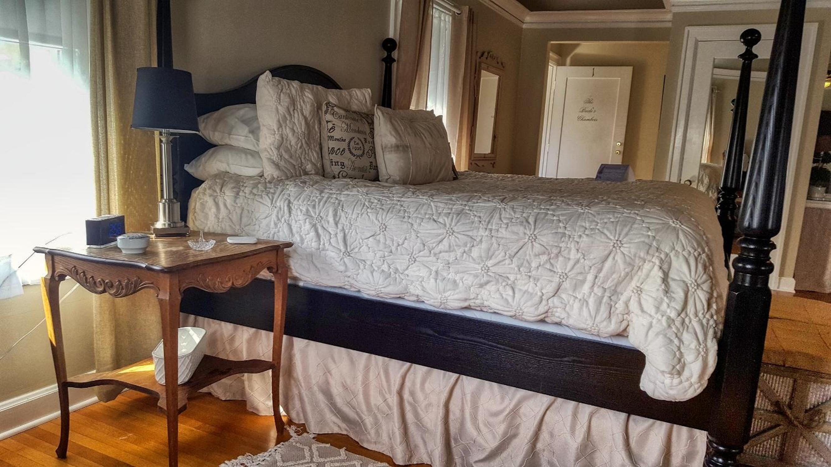 Superior King Suite photo 1