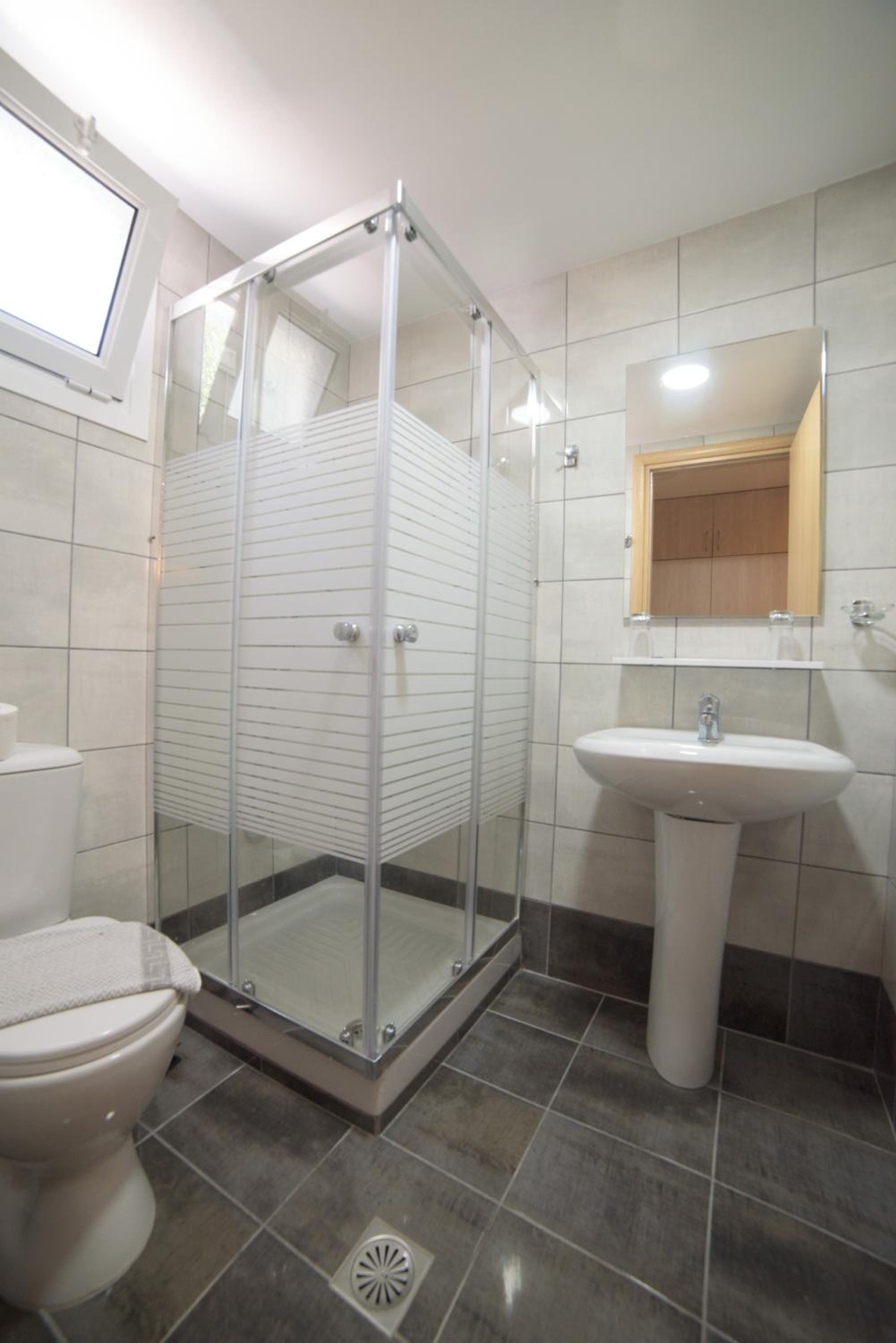 Twin Room with Garden View - Photo 11