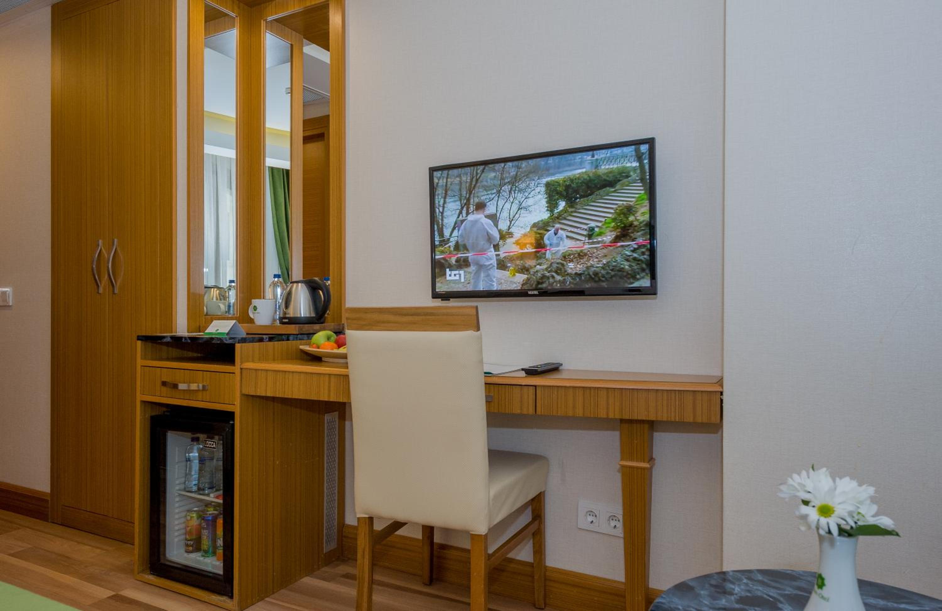 Standard Double or Twin Room photo 1