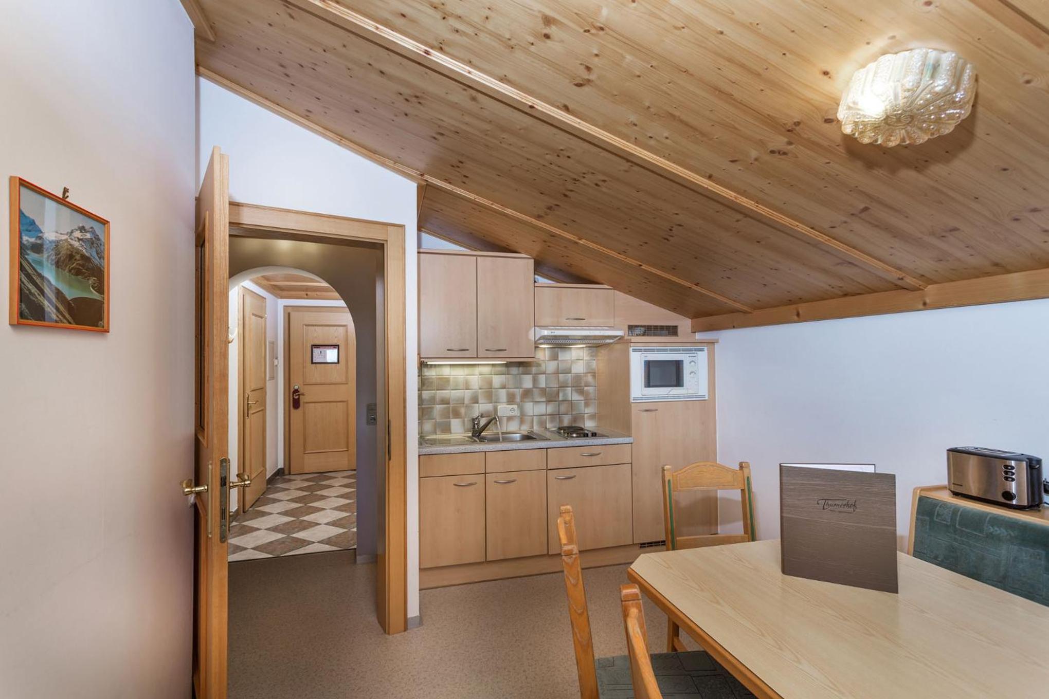 Two-Bedroom Apartment with Balcony - Annex - Photo 4