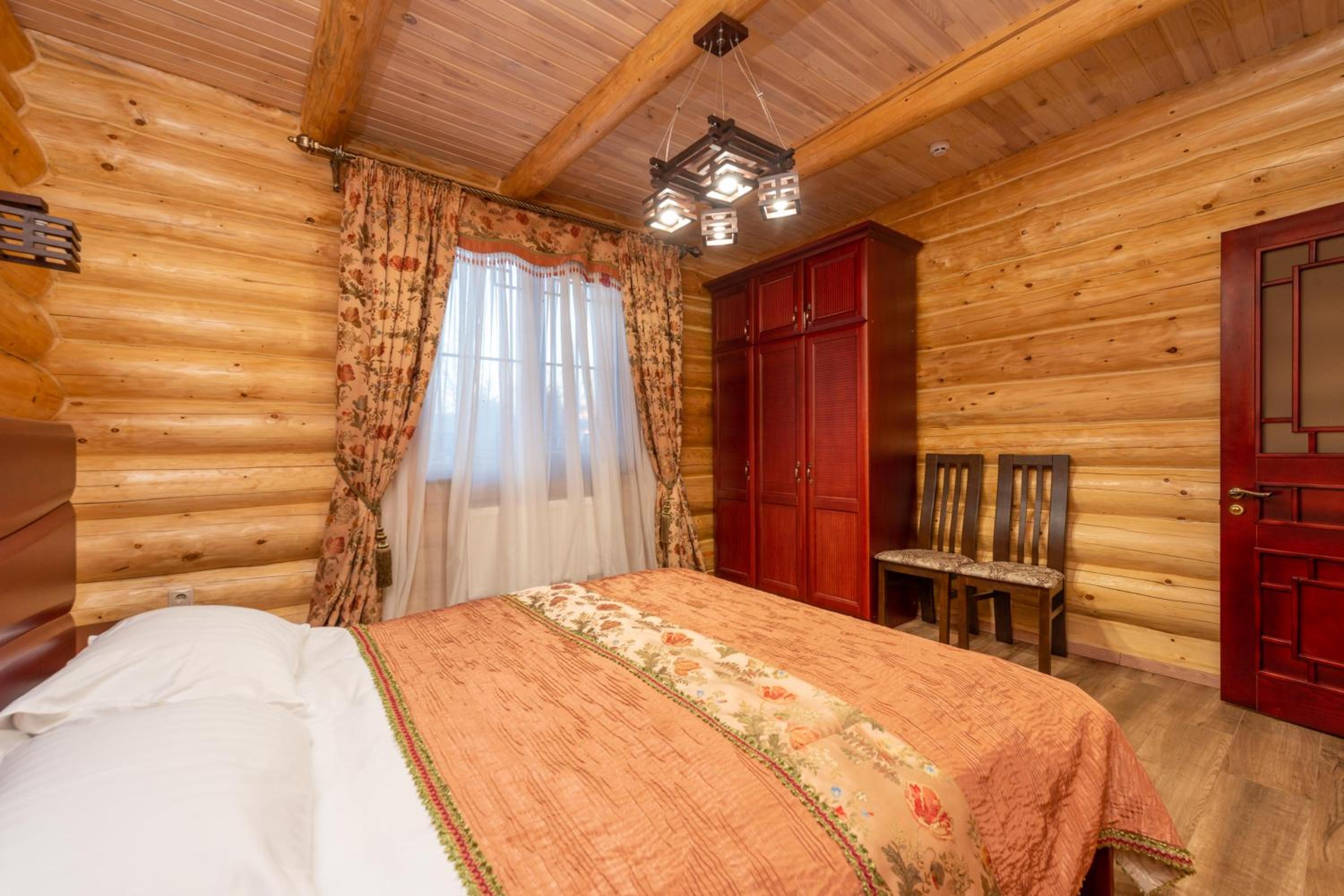 Two-Bedroom Cottage photo 2