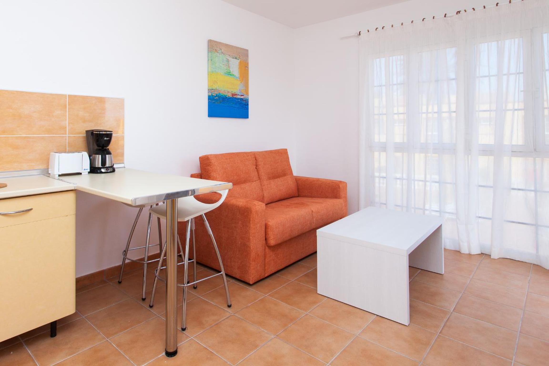 Superior Junior Suite with Balcony (2 Adults) photo 3