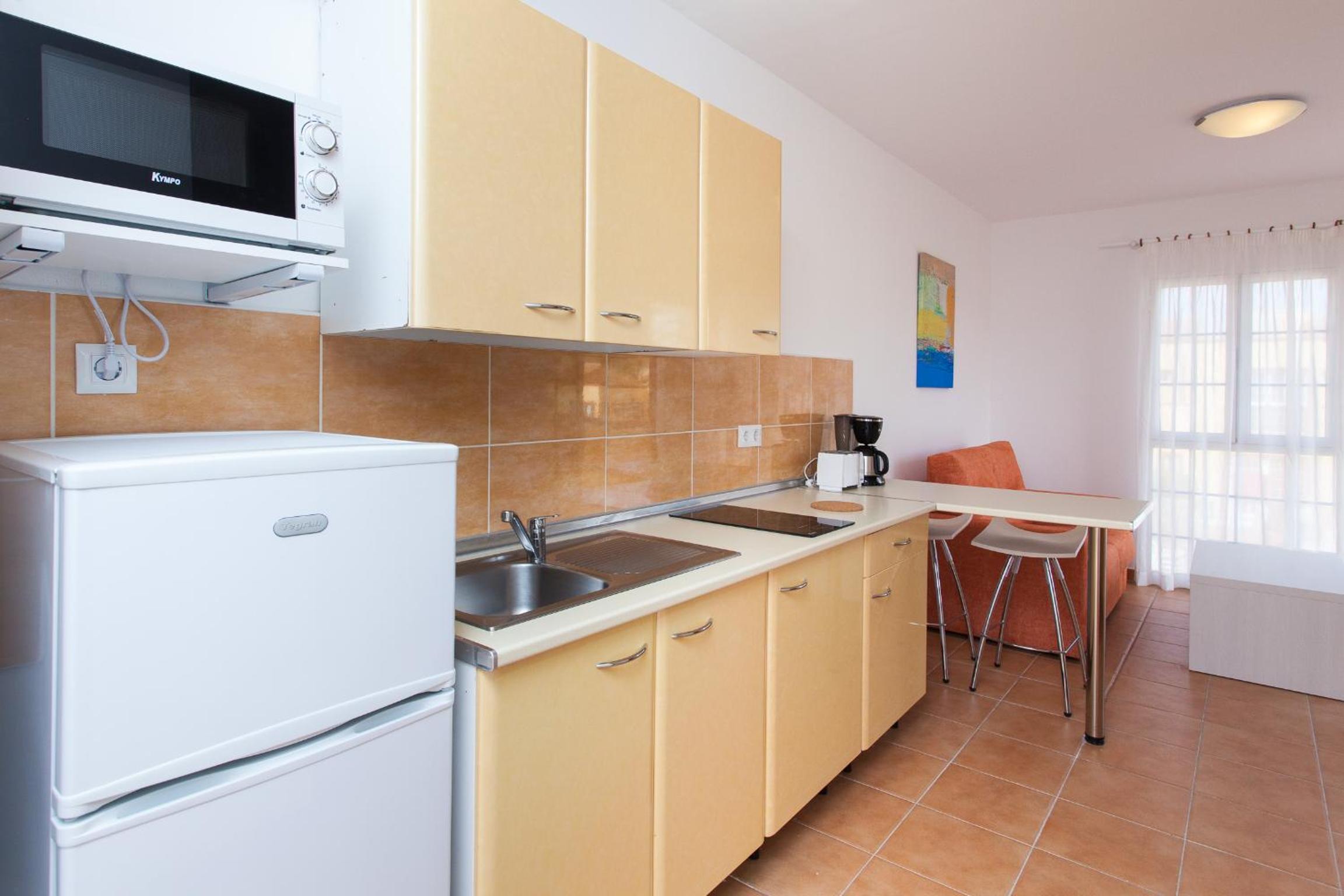 Superior Junior Suite with Balcony (2 Adults) photo 2