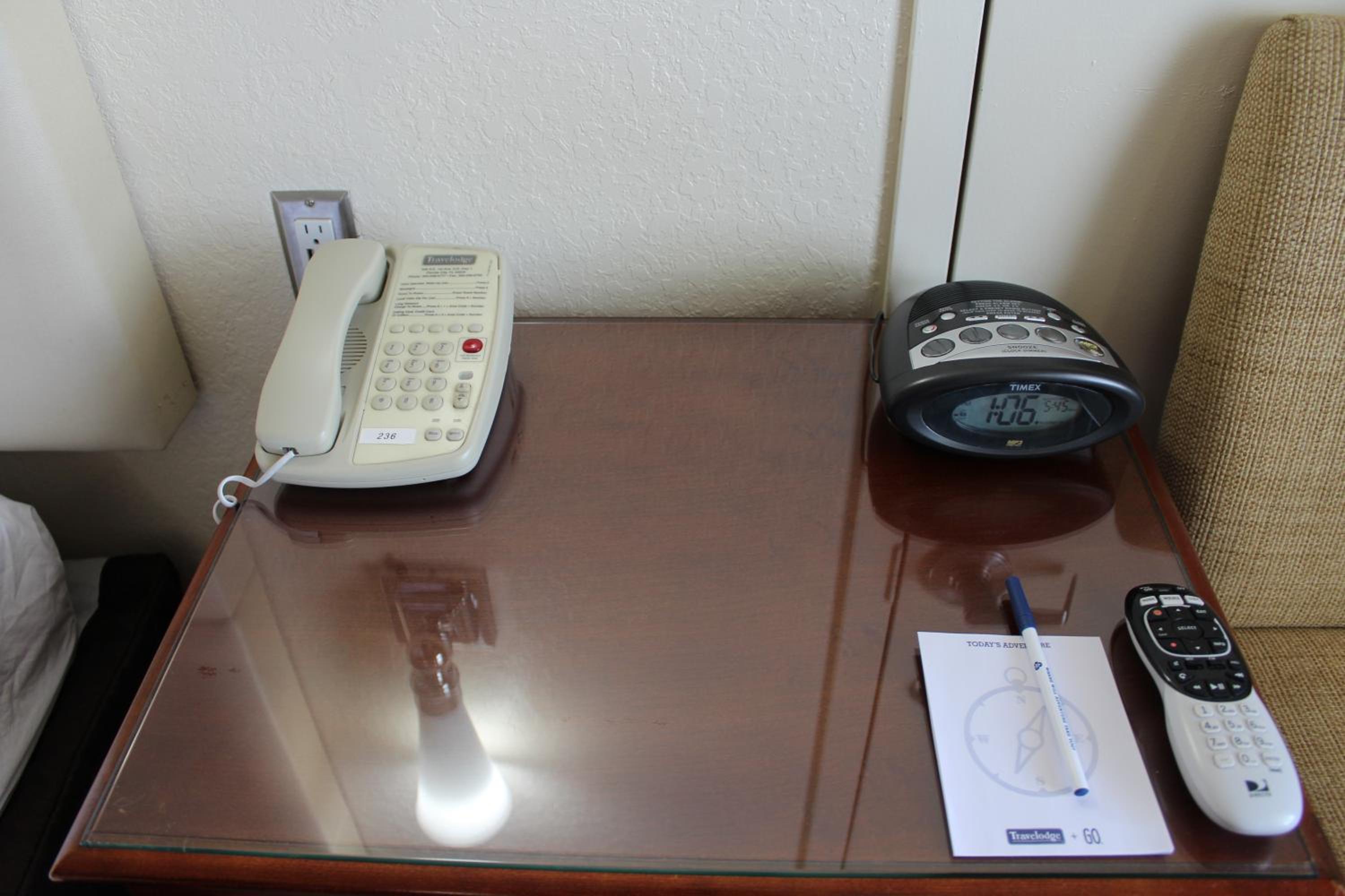 King Room with Mobility Access - Ground Floor/Non-Smoking - Photo 7