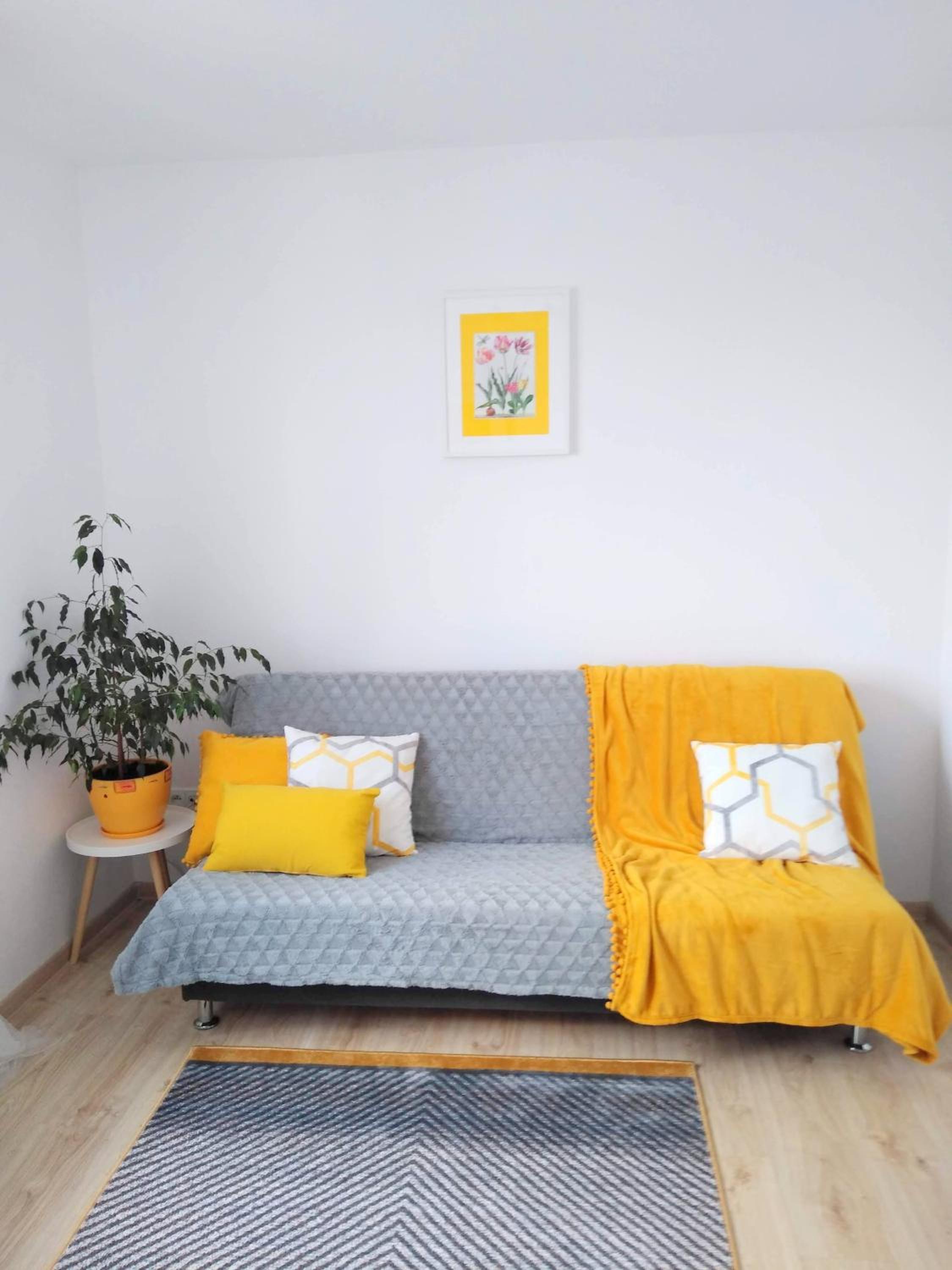 Three-Bedroom House photo 3