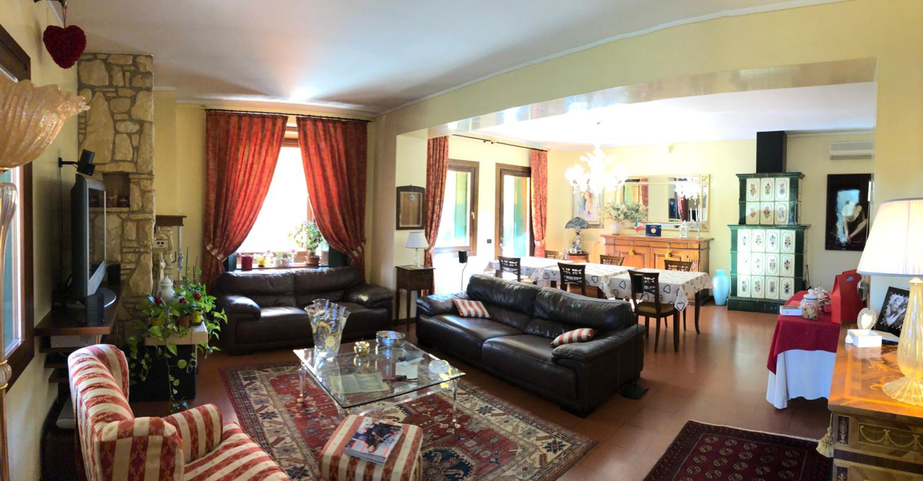 Deluxe Room with Private External Bathroom photo 1