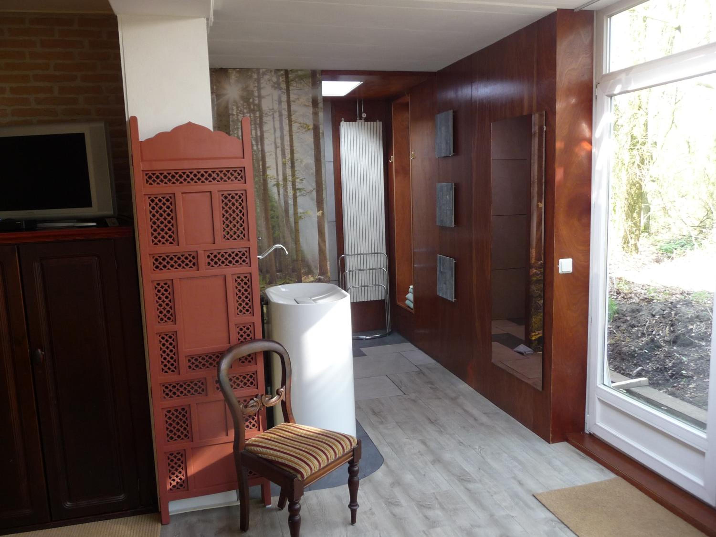 Twin Room with Garden View - Photo 21