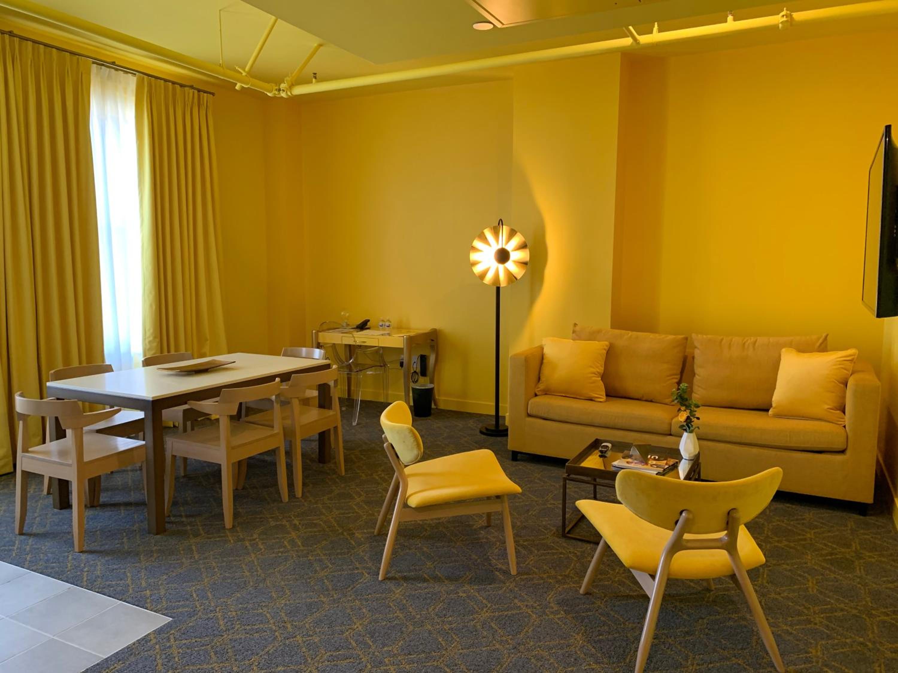 Accessible King Suite 1 Bedroom - Photo 2