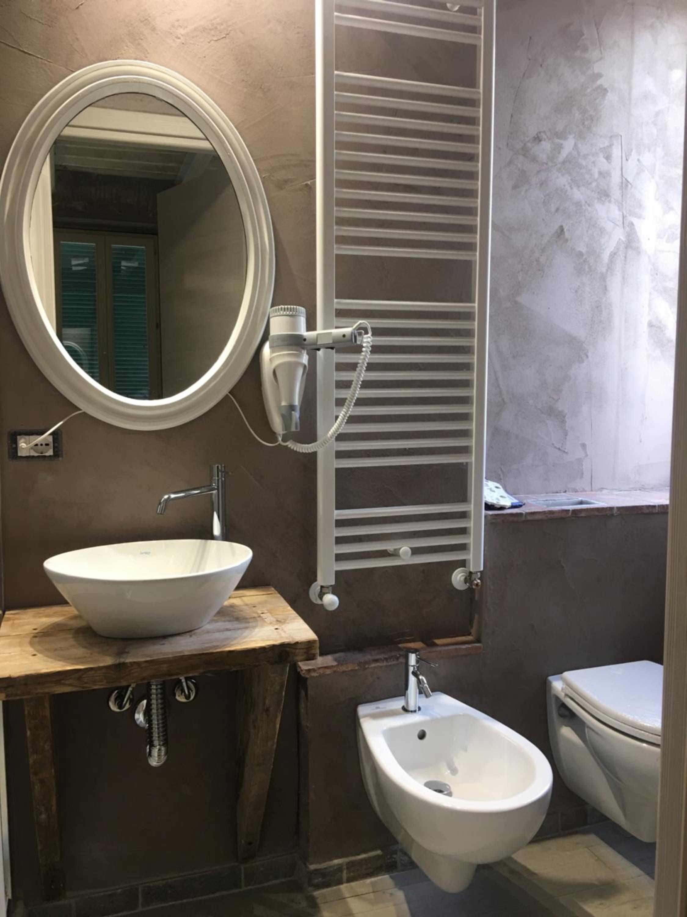 Superior Double or Twin Room - Photo 25