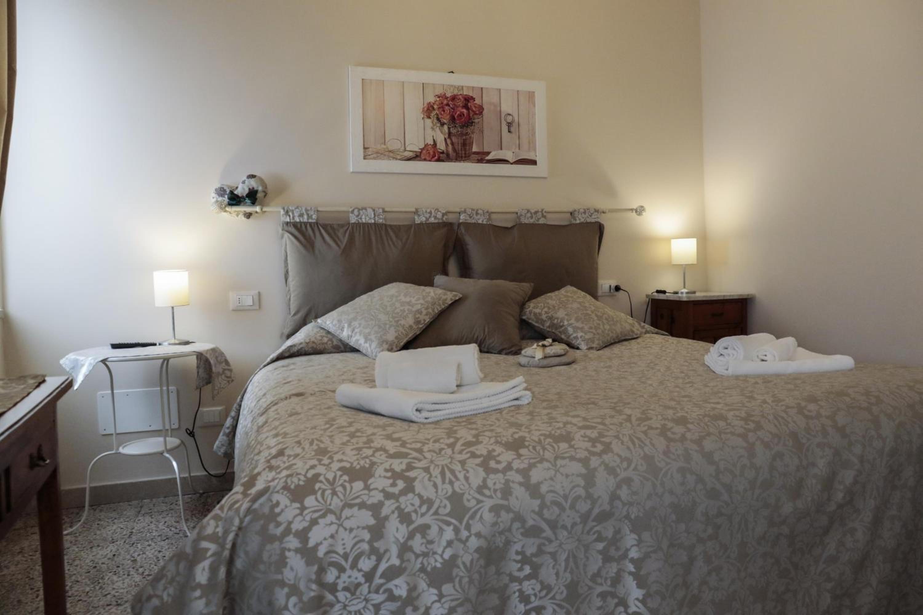 Double Room with Private Bathroom photo 3