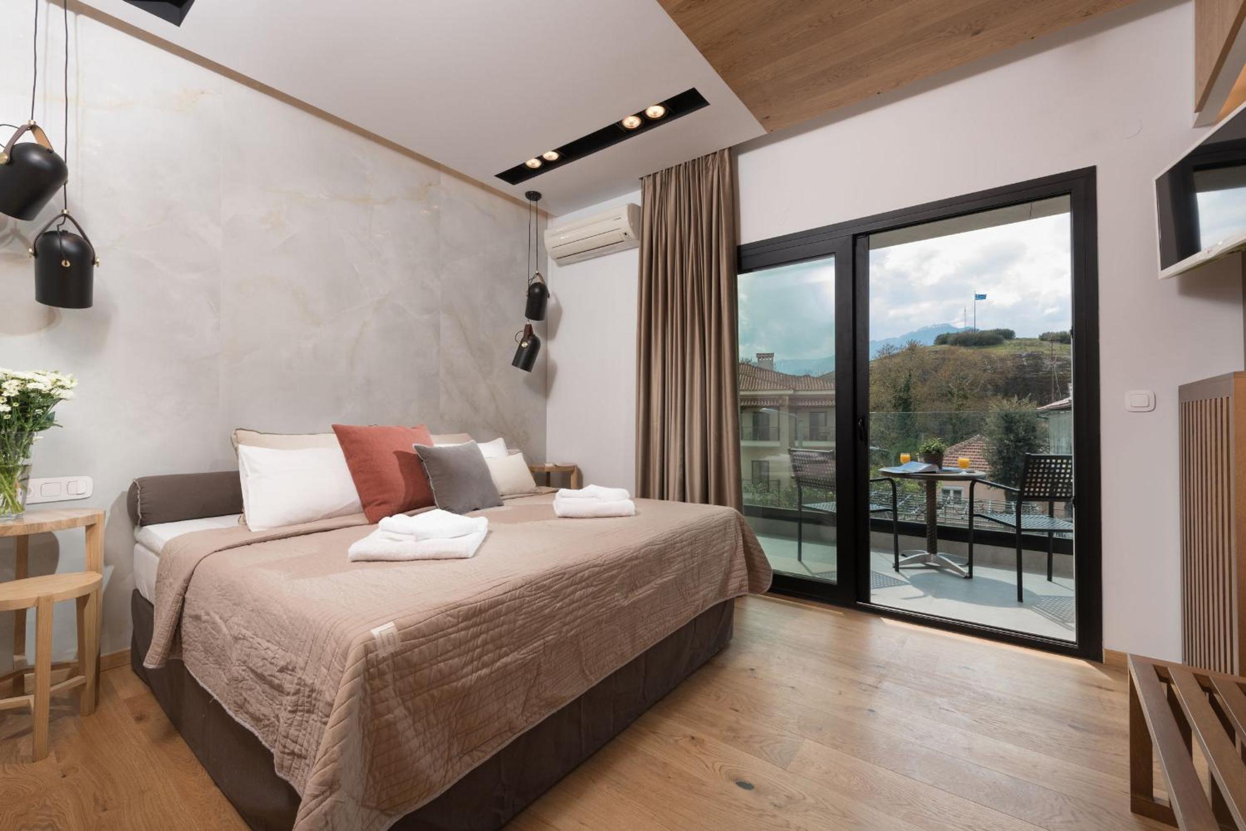 The Modern Room - Photo 1
