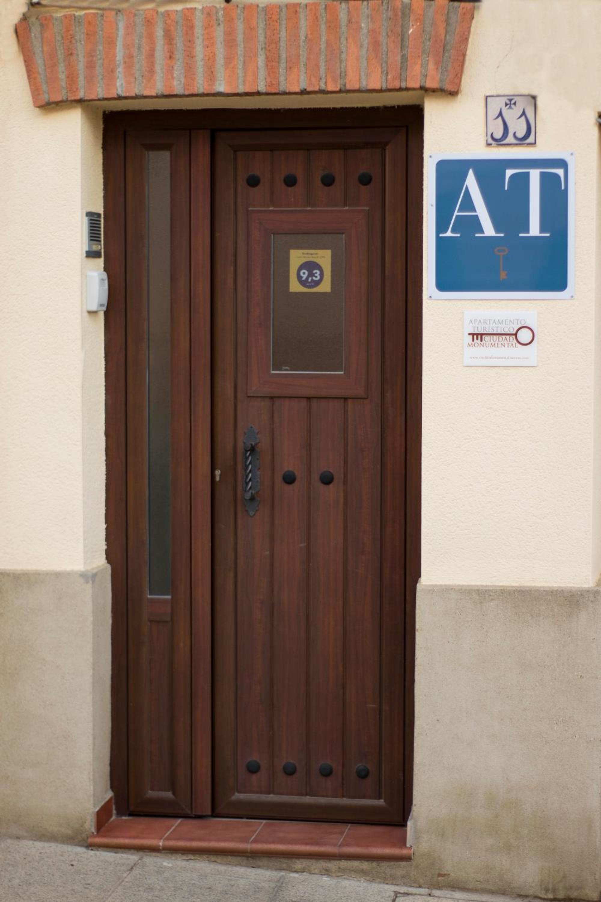 Standard Apartment - Photo 27