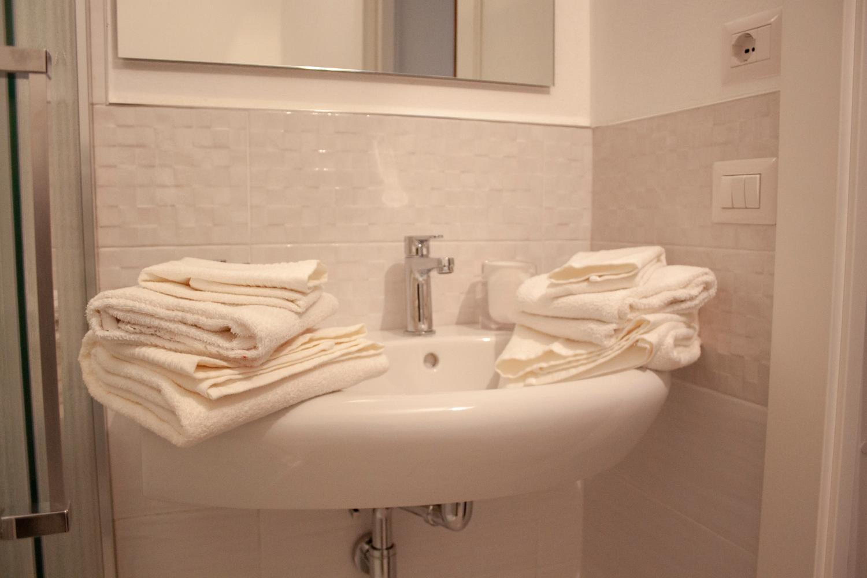 Double or Twin Room photo 2