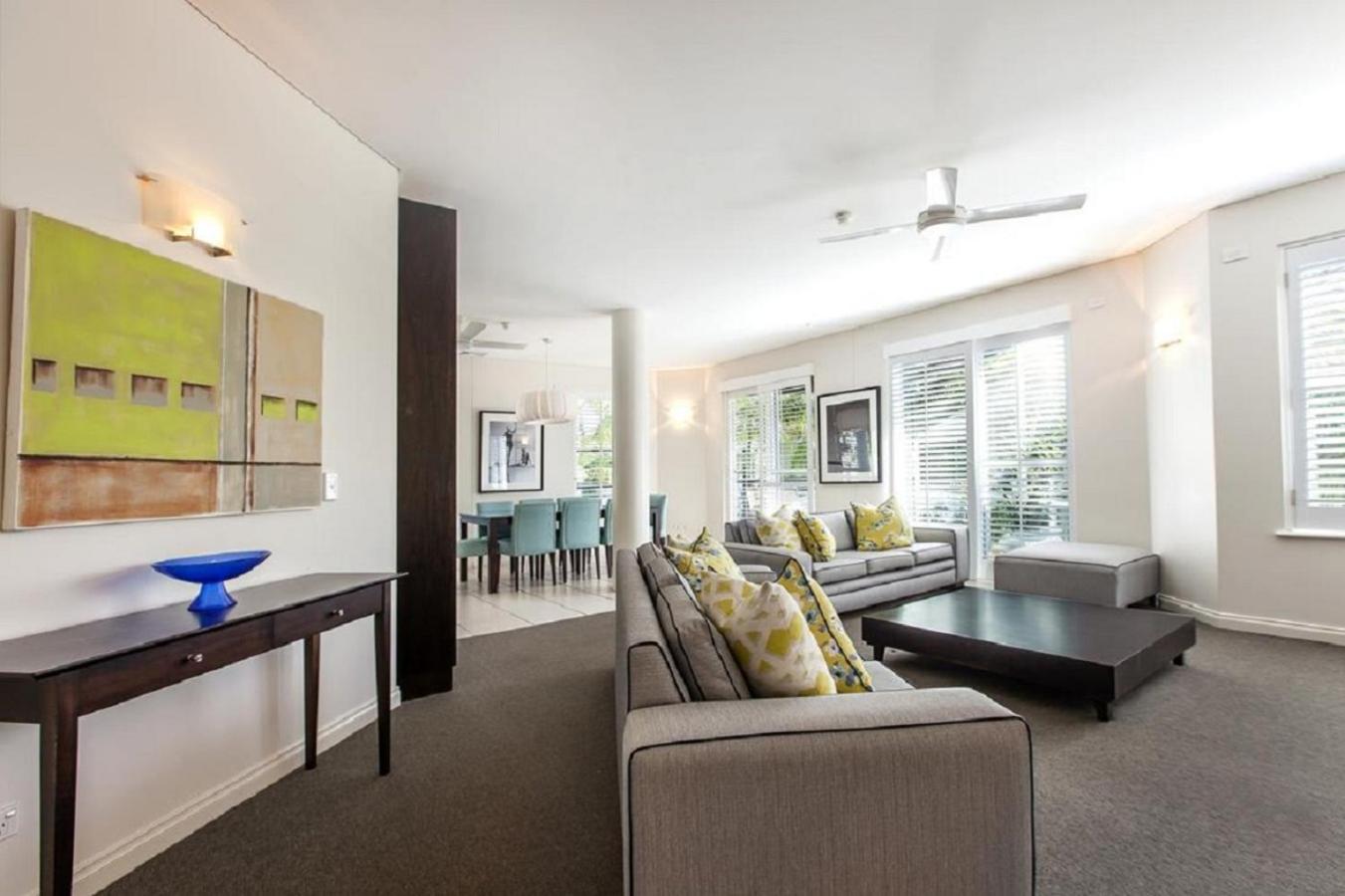 Three-Bedroom Platinum Penthouse photo 3