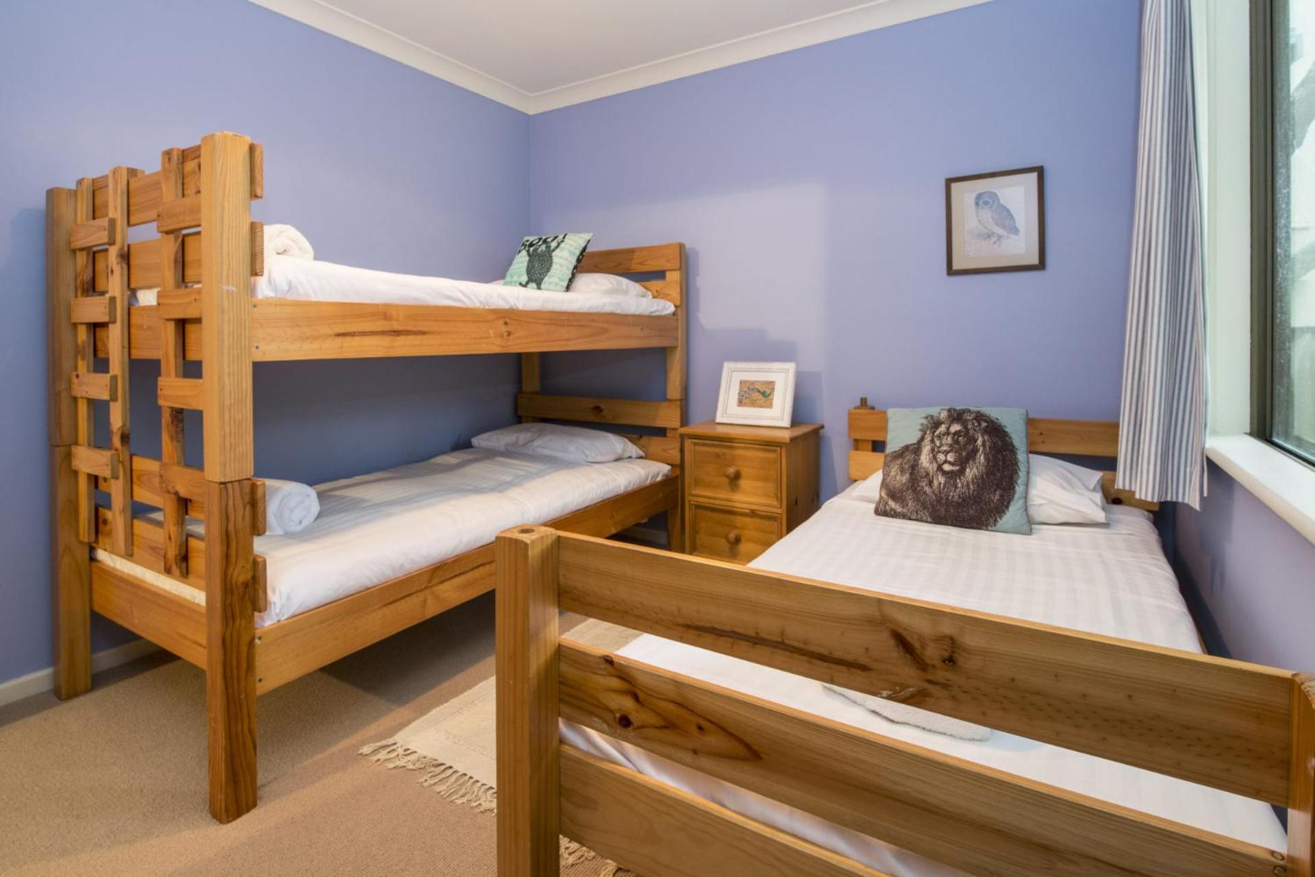 Four-Bedroom House photo 1