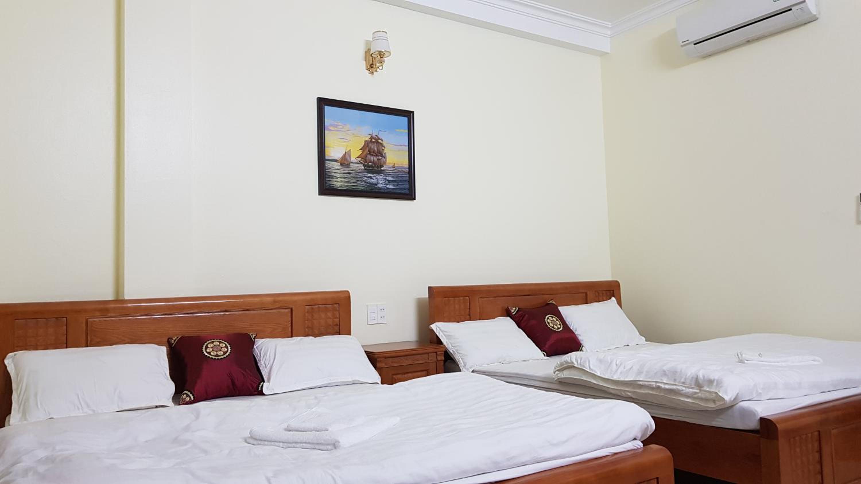 Quadruple Room with Mountain View photo 1
