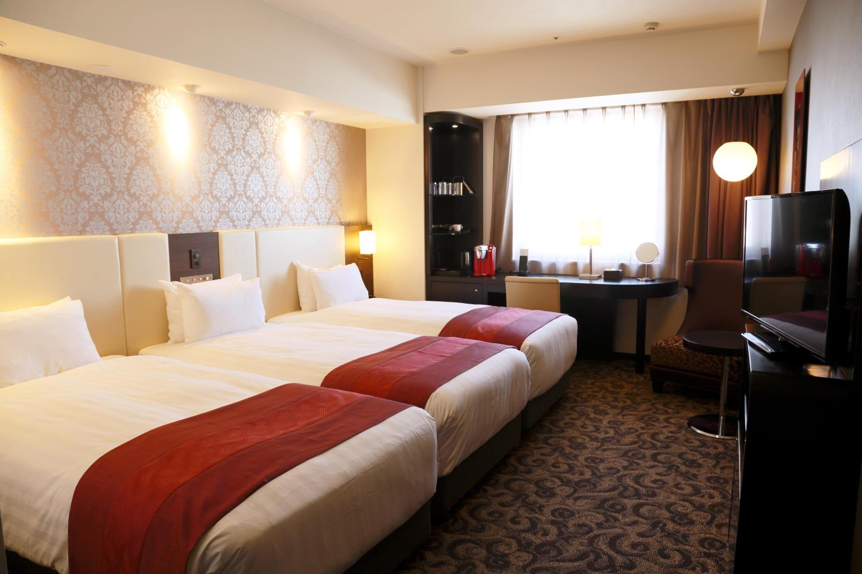 Superior Triple Room with Three Single Beds - Non-Smoking - Photo 7