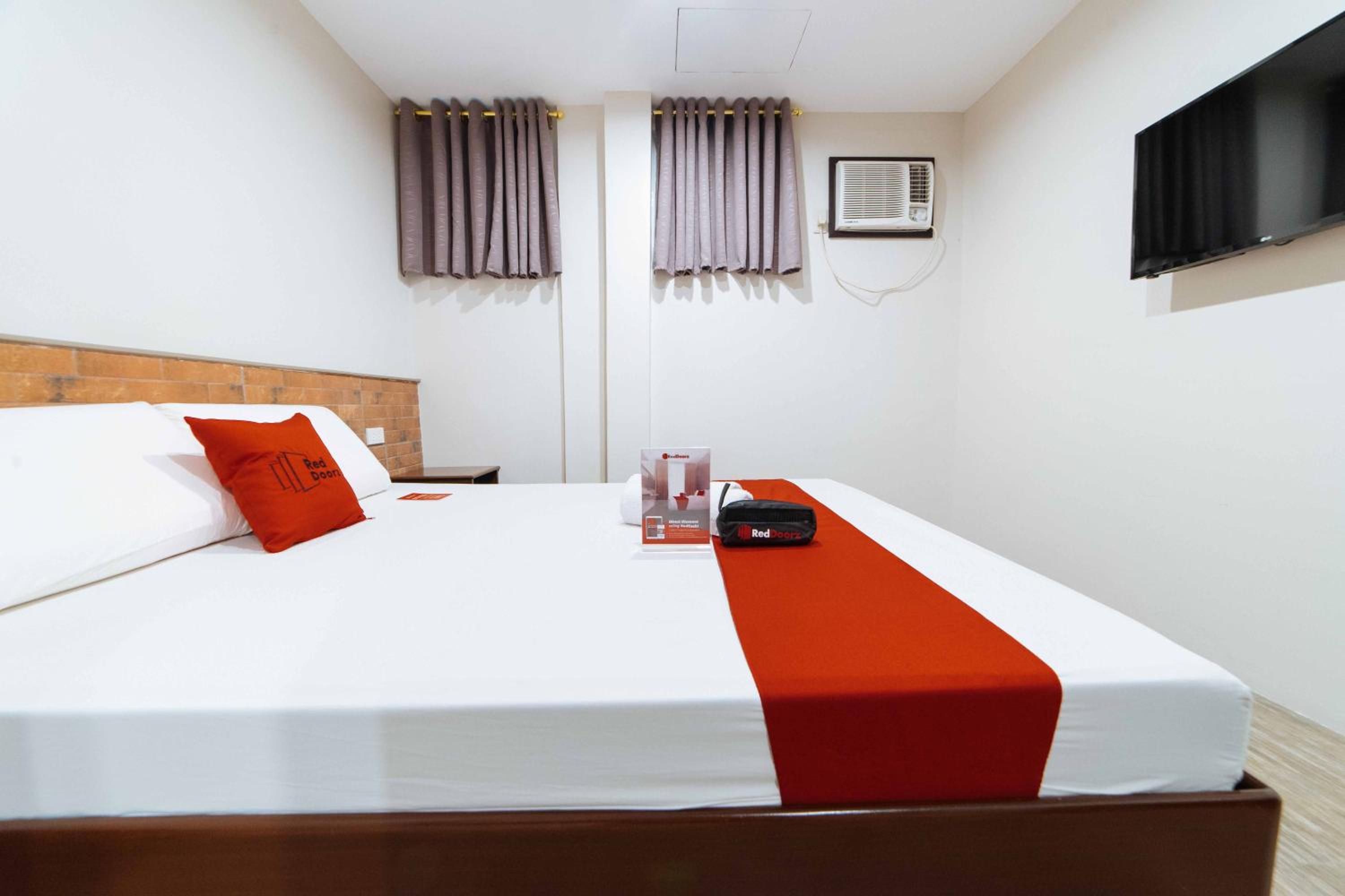 Double Room - Photo 6