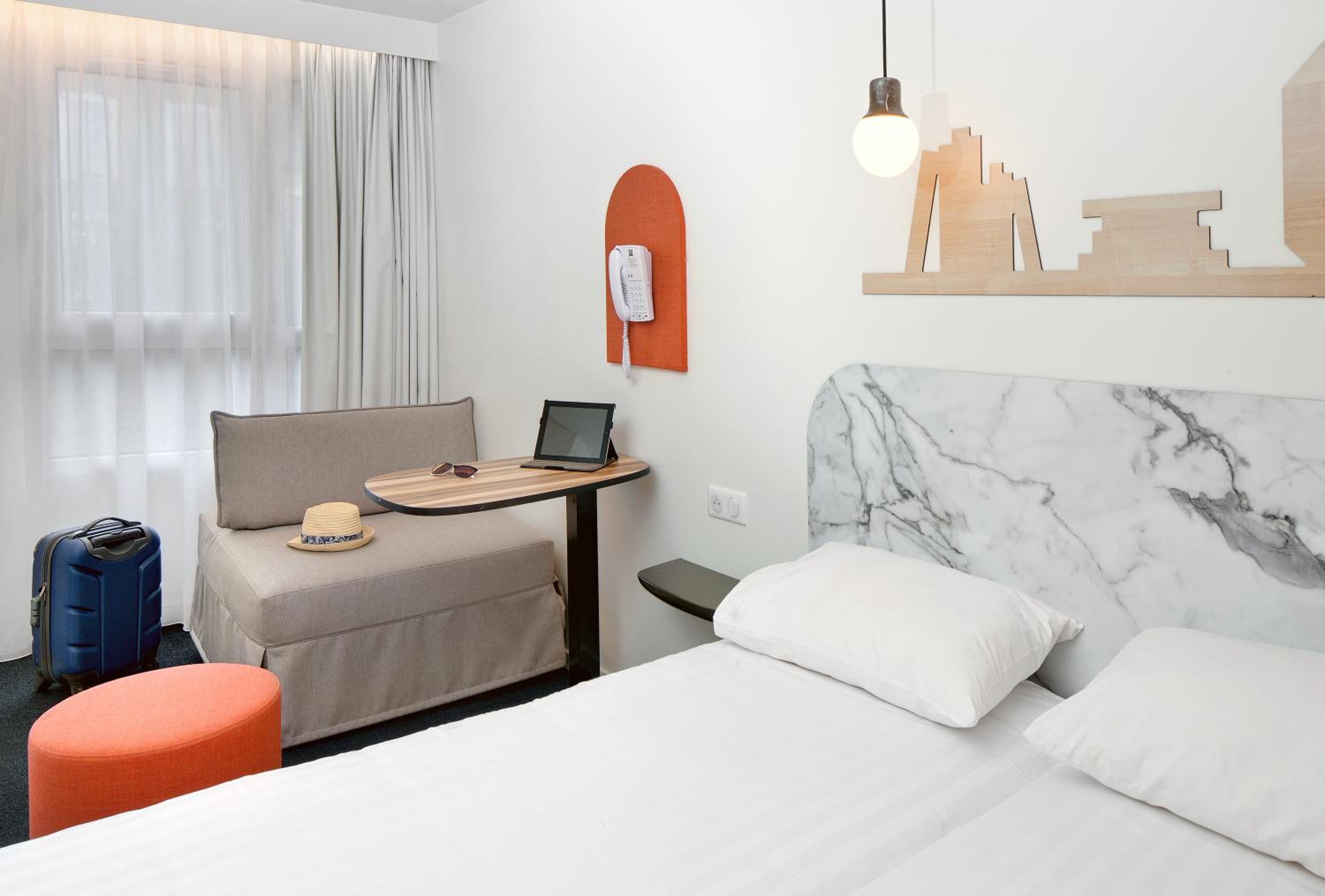 Superior Room with 1 Double bed and Sofa - Photo 1