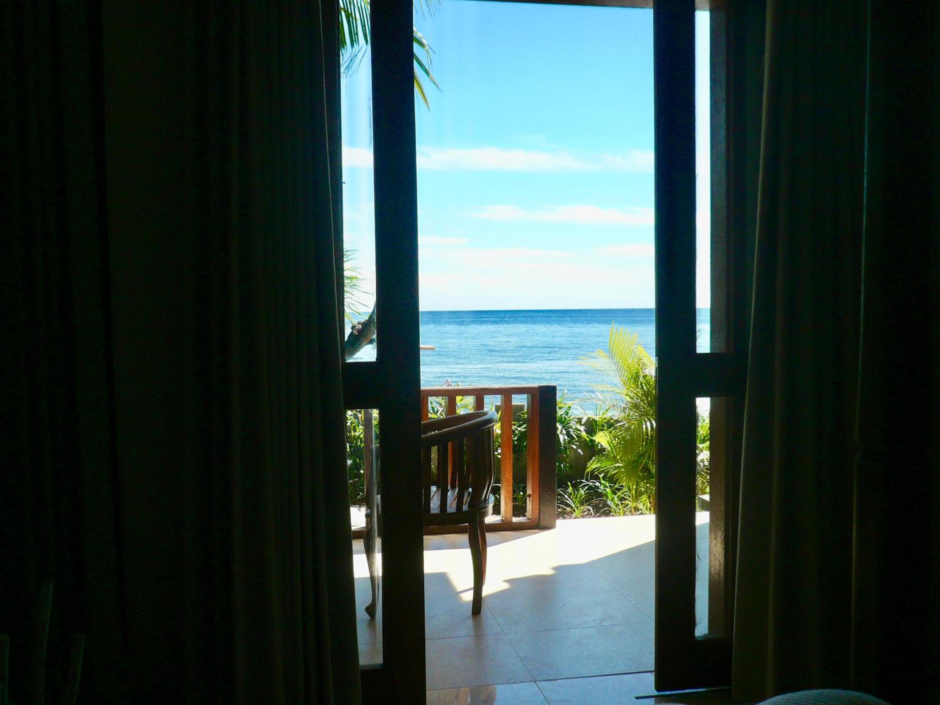 Double or Twin Room with Sea View - Photo 6