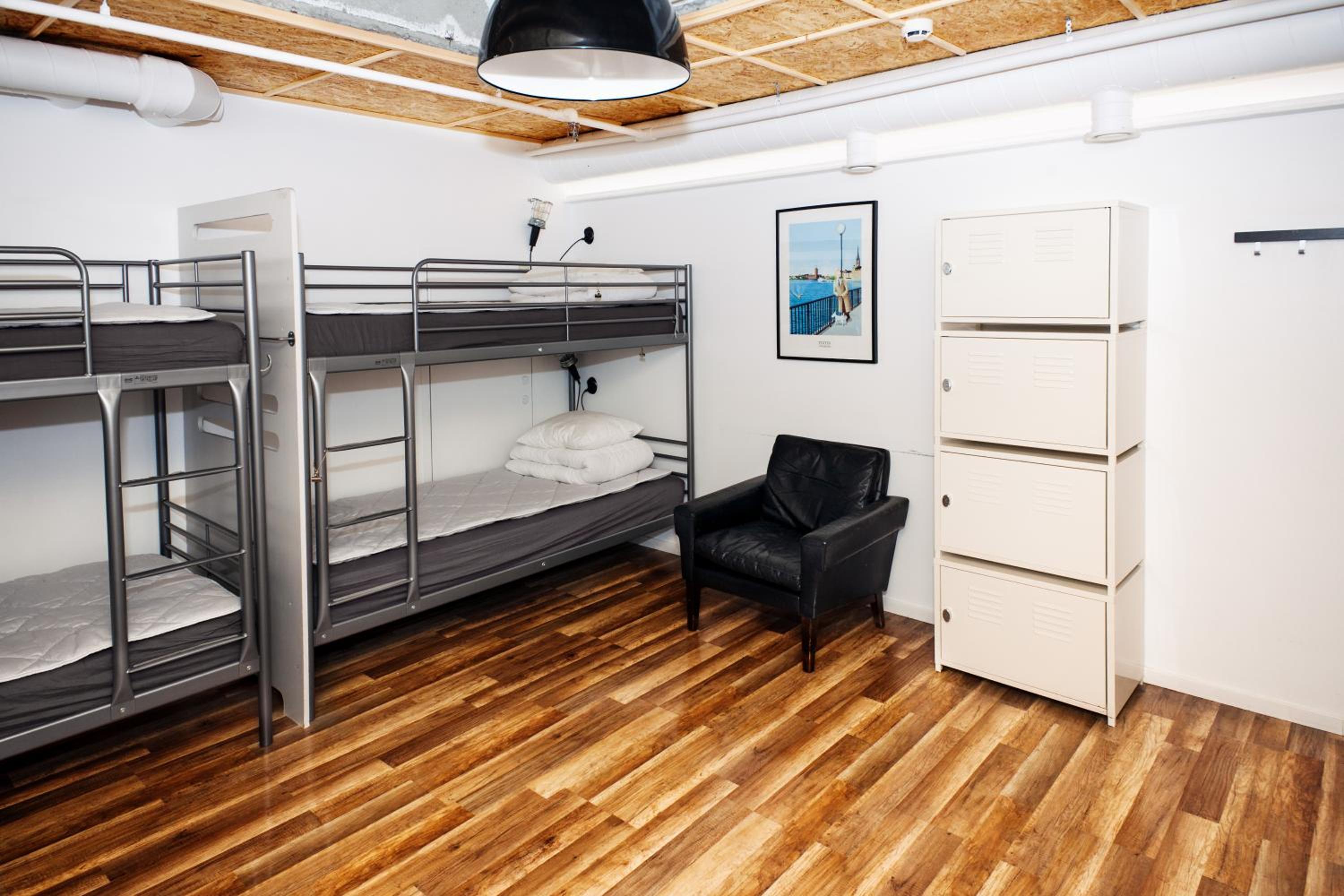 Bed in 8-Bed Mixed Dormitory Basic Room