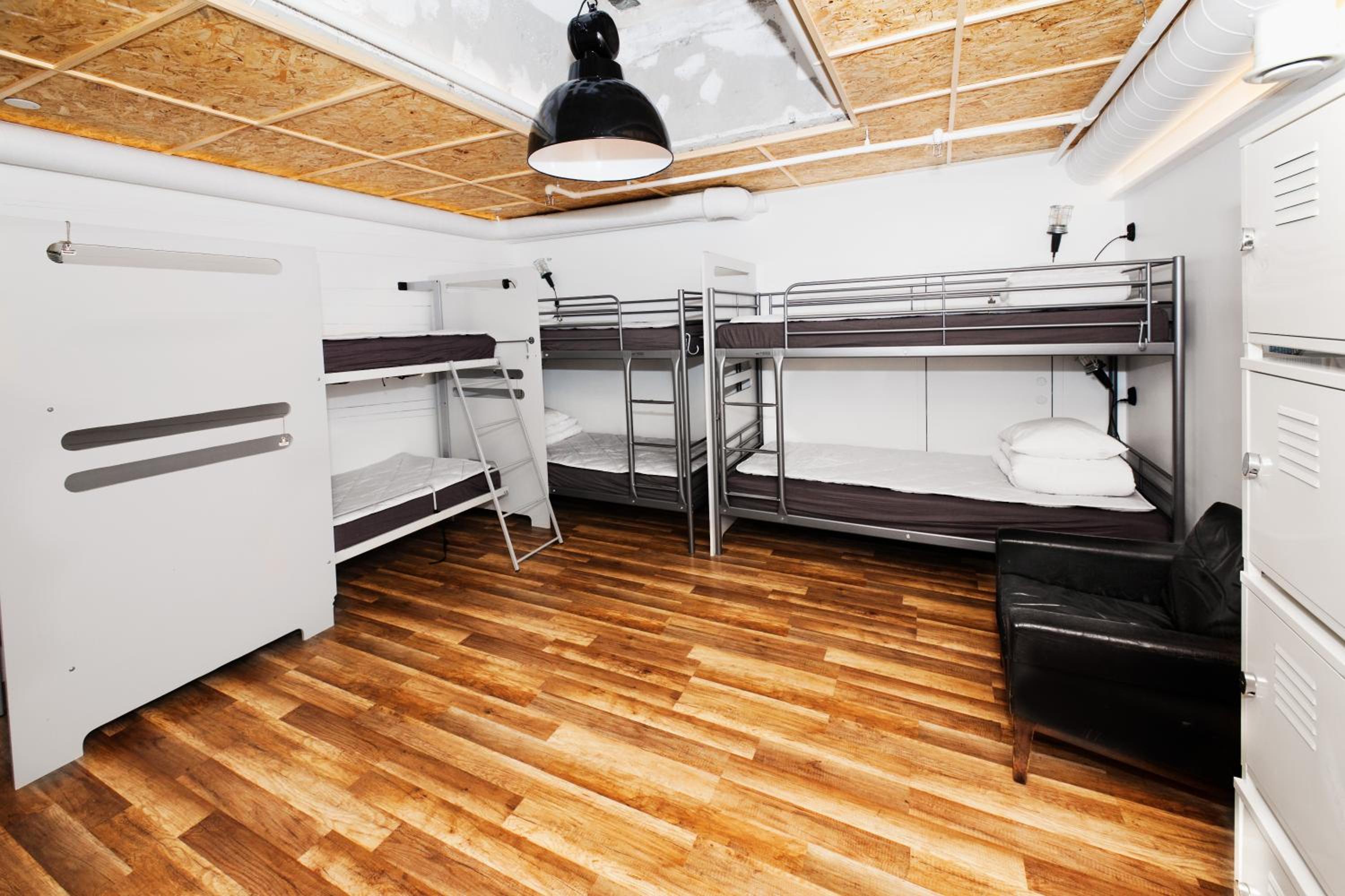 Bed in 8-Bed Mixed Dormitory Basic Room thumbnail 5