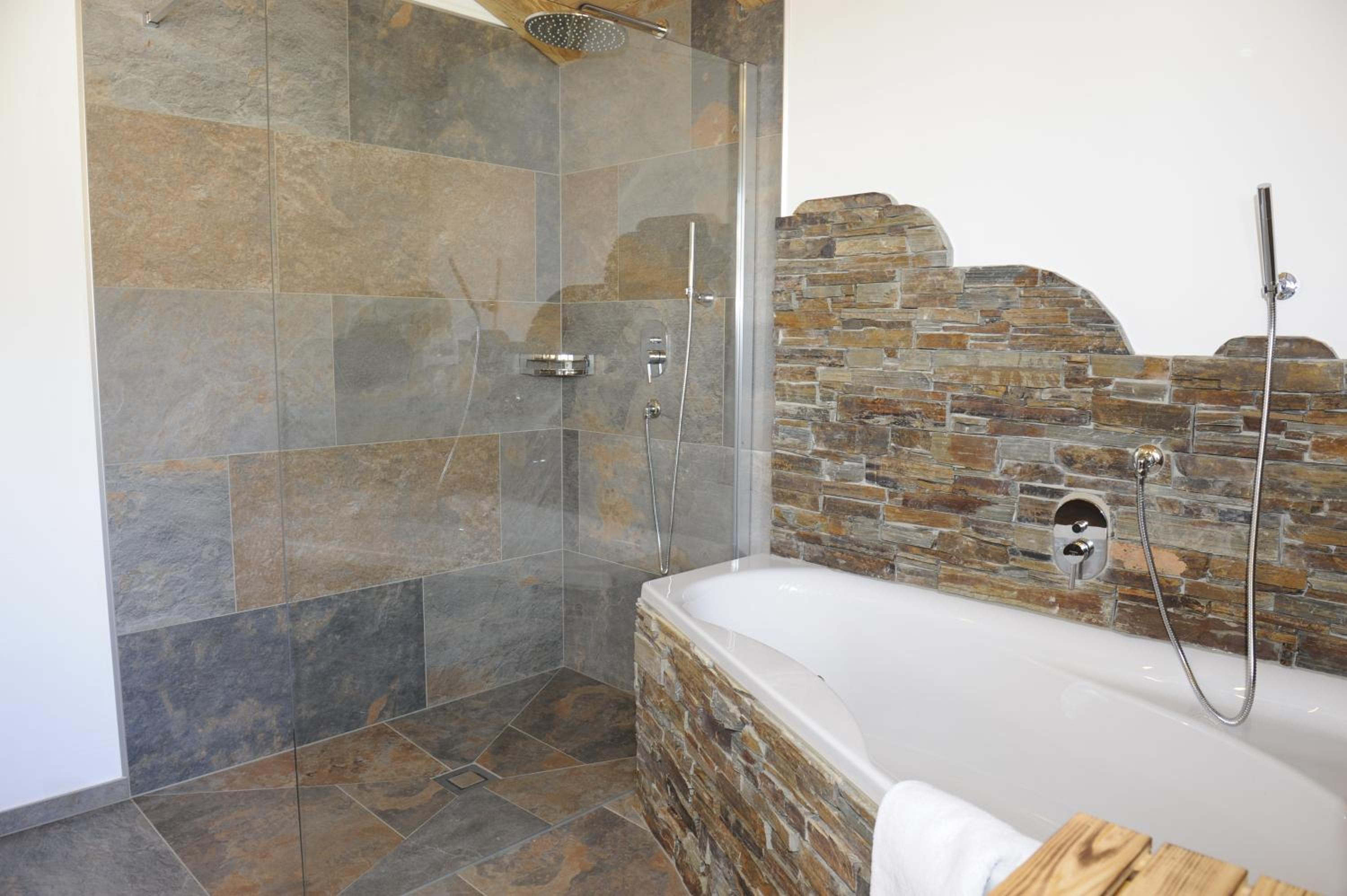 Three-Bedroom Chalet - Photo 32