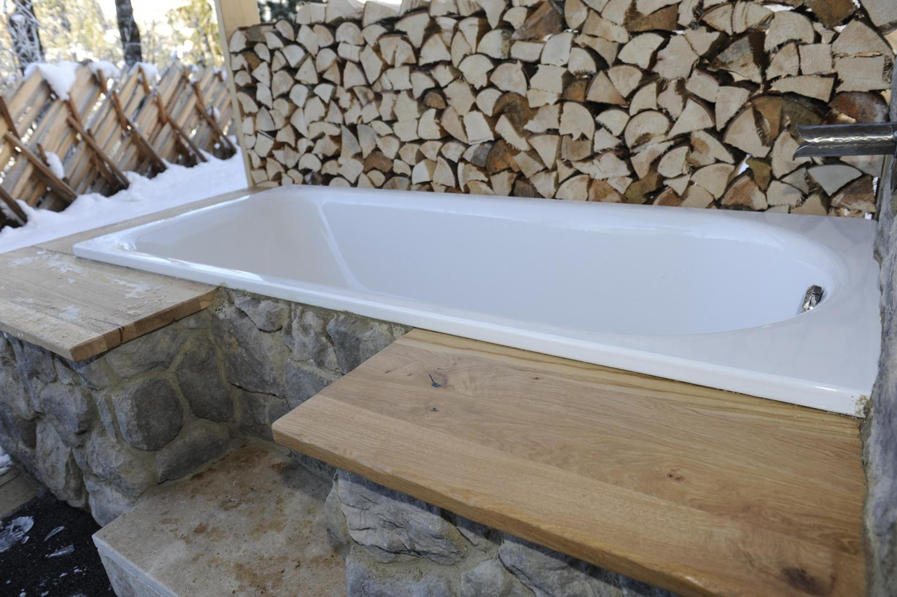 Three-Bedroom Chalet - Photo 5