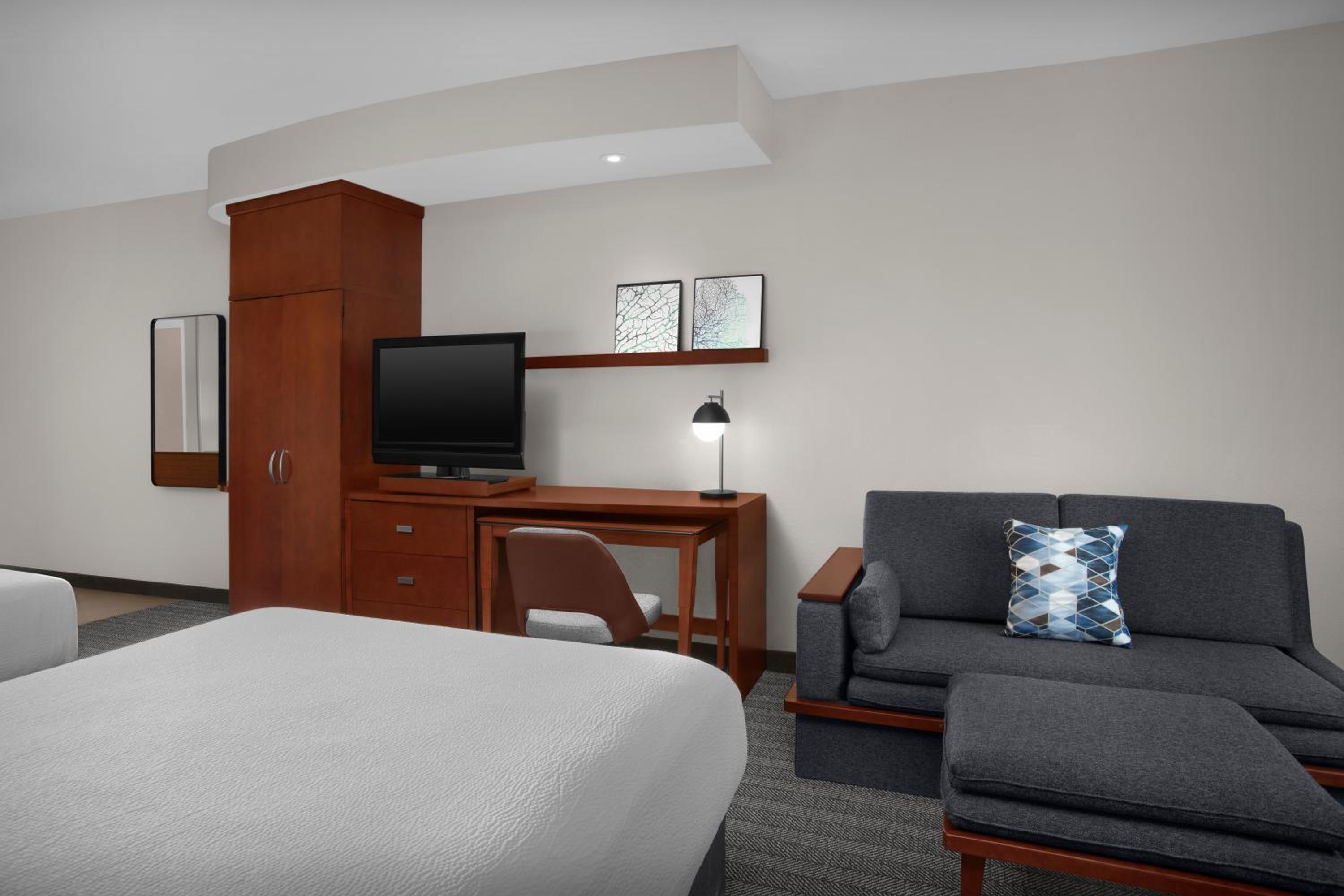 Queen Room with Two Queen Beds and Sofa Bed