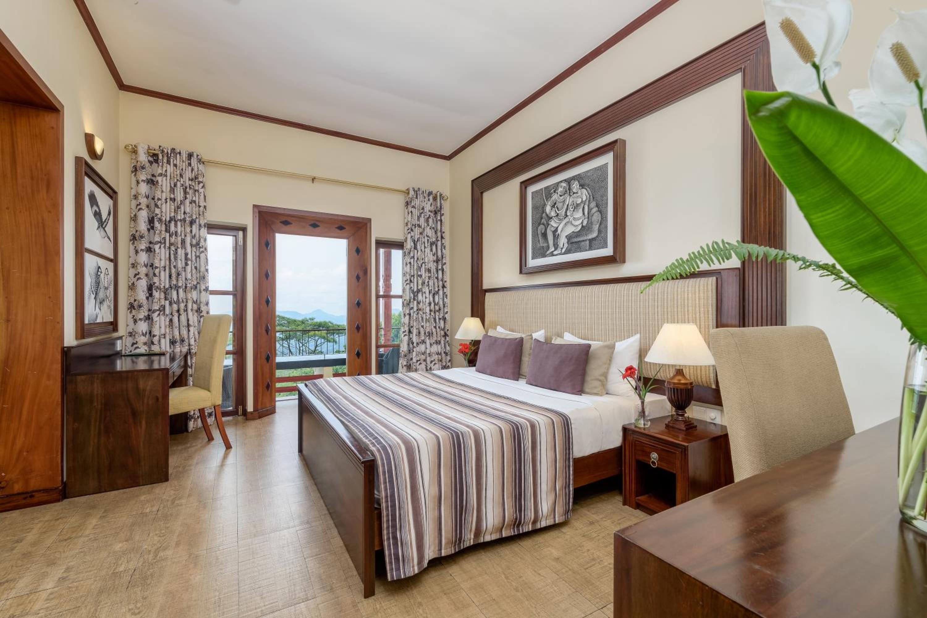 Junior Mountain View Suite - Photo 3