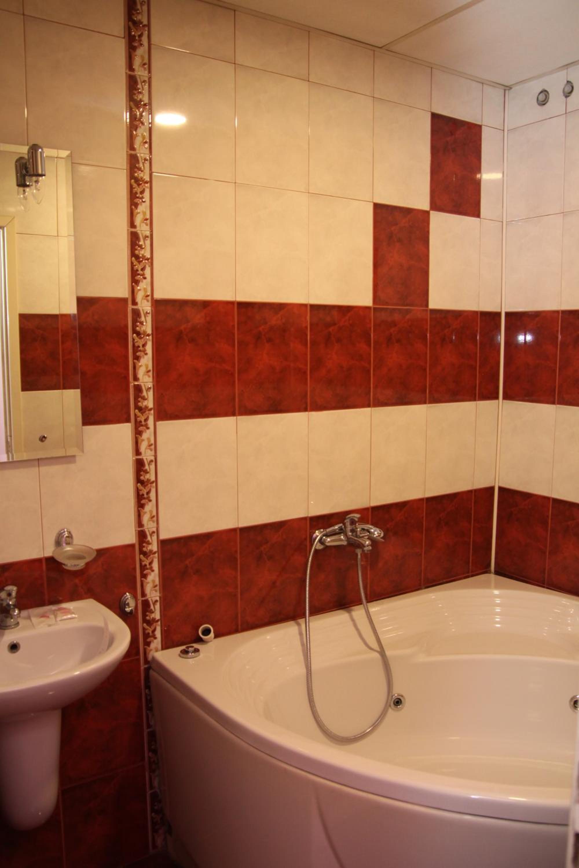 Junior Suite with Hot Tub - Photo 6