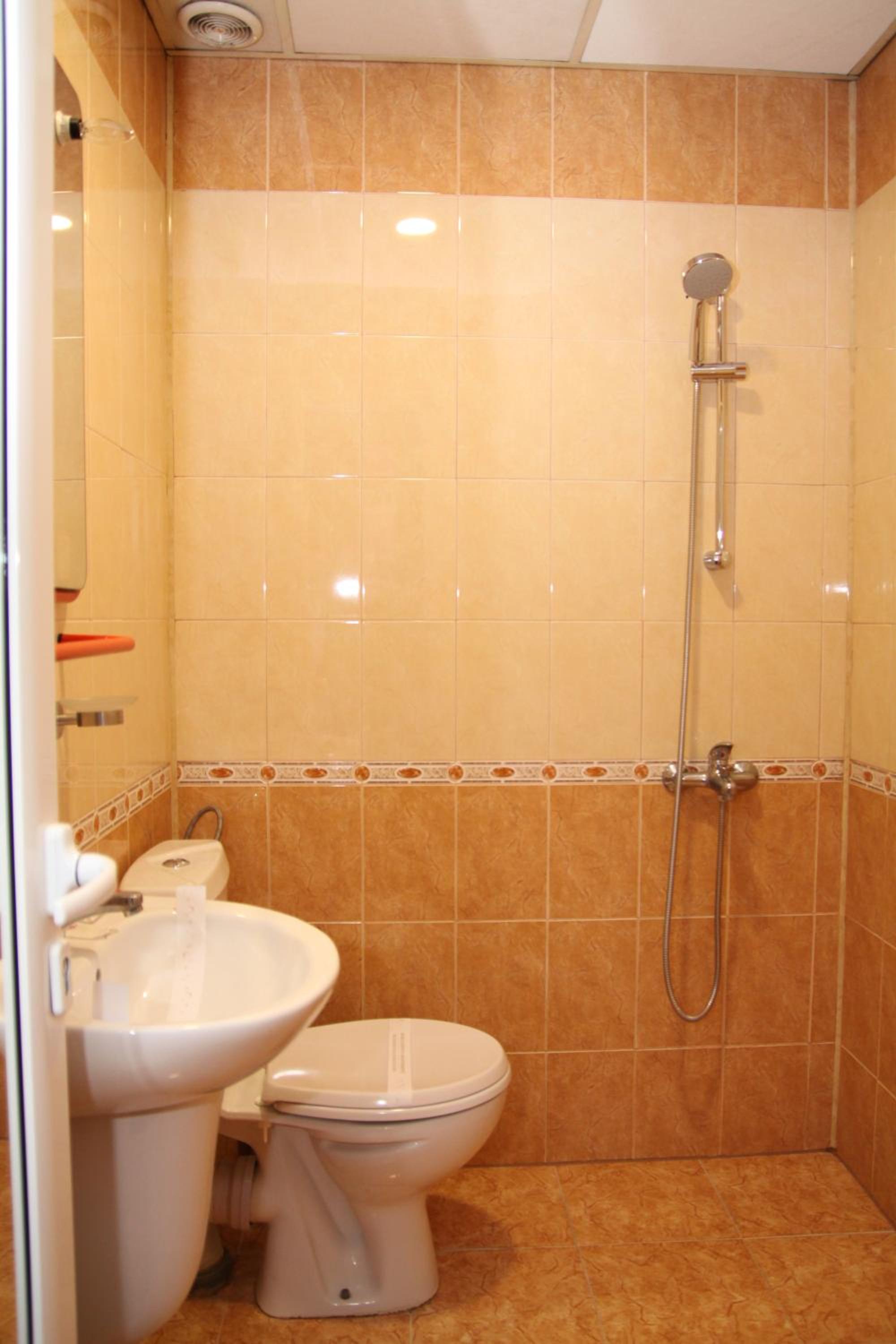 Double Room - Photo 3