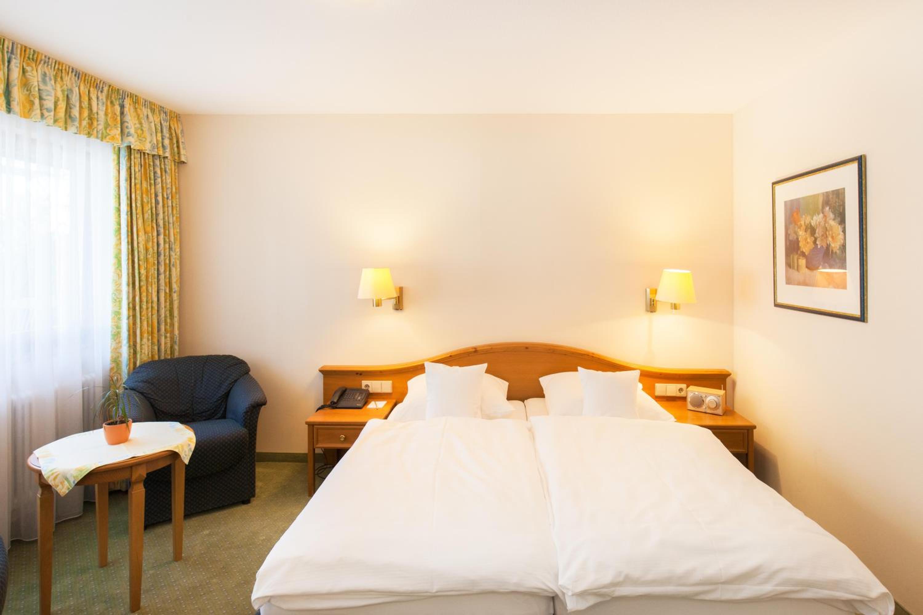 Comfort Plus Room with Balcony - Photo 7