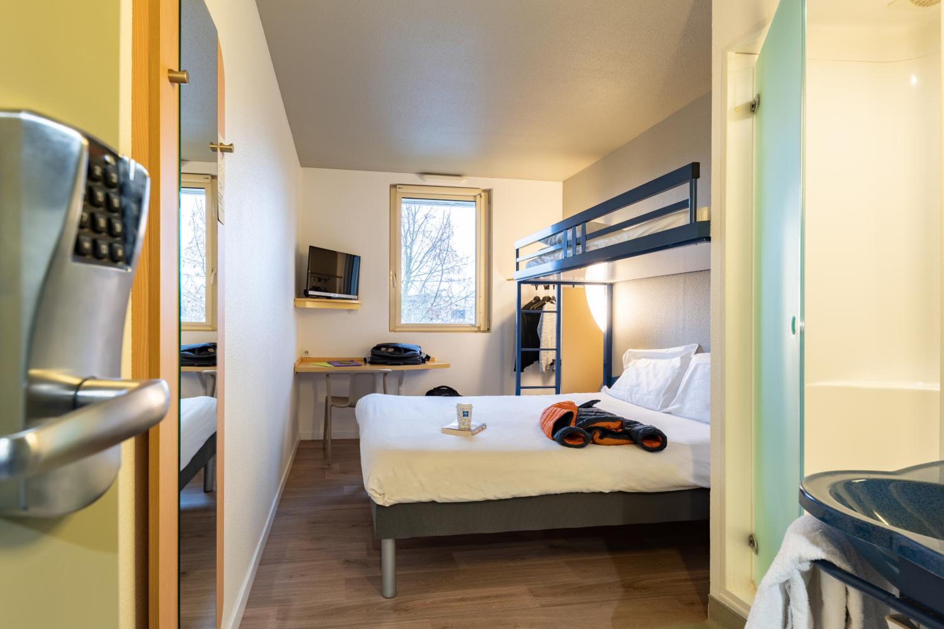 Triple Room - Photo 1