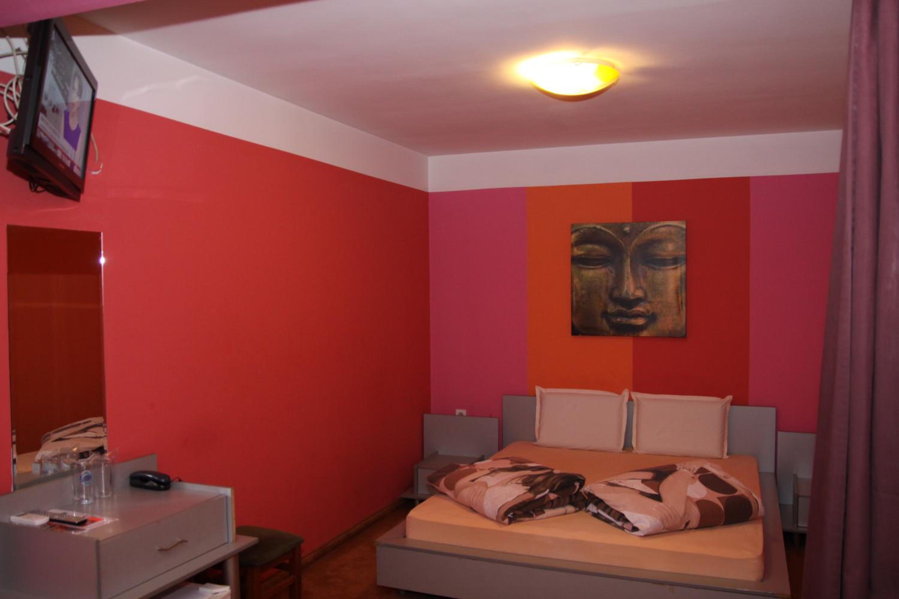 Deluxe Double or Twin Room with Balcony - Photo 5