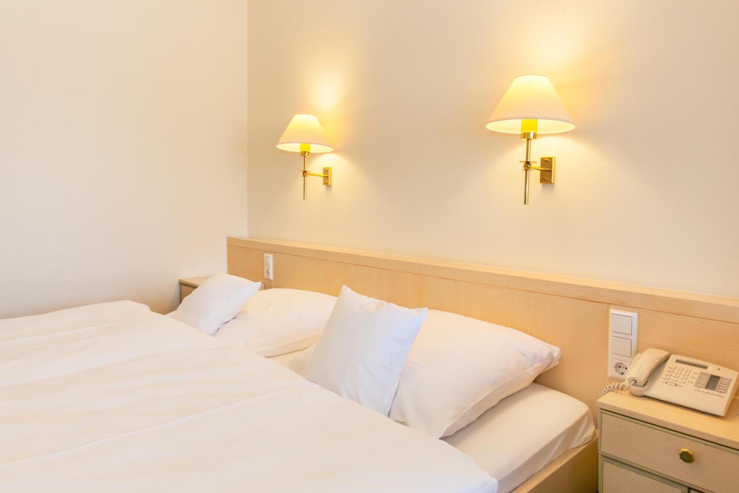 Superior Plus Room with Balcony - Photo 5