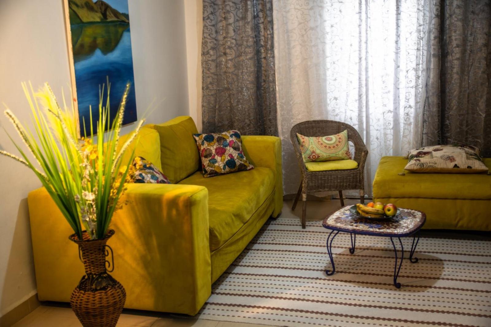 Three-Bedroom Standard Apartment - Photo 37