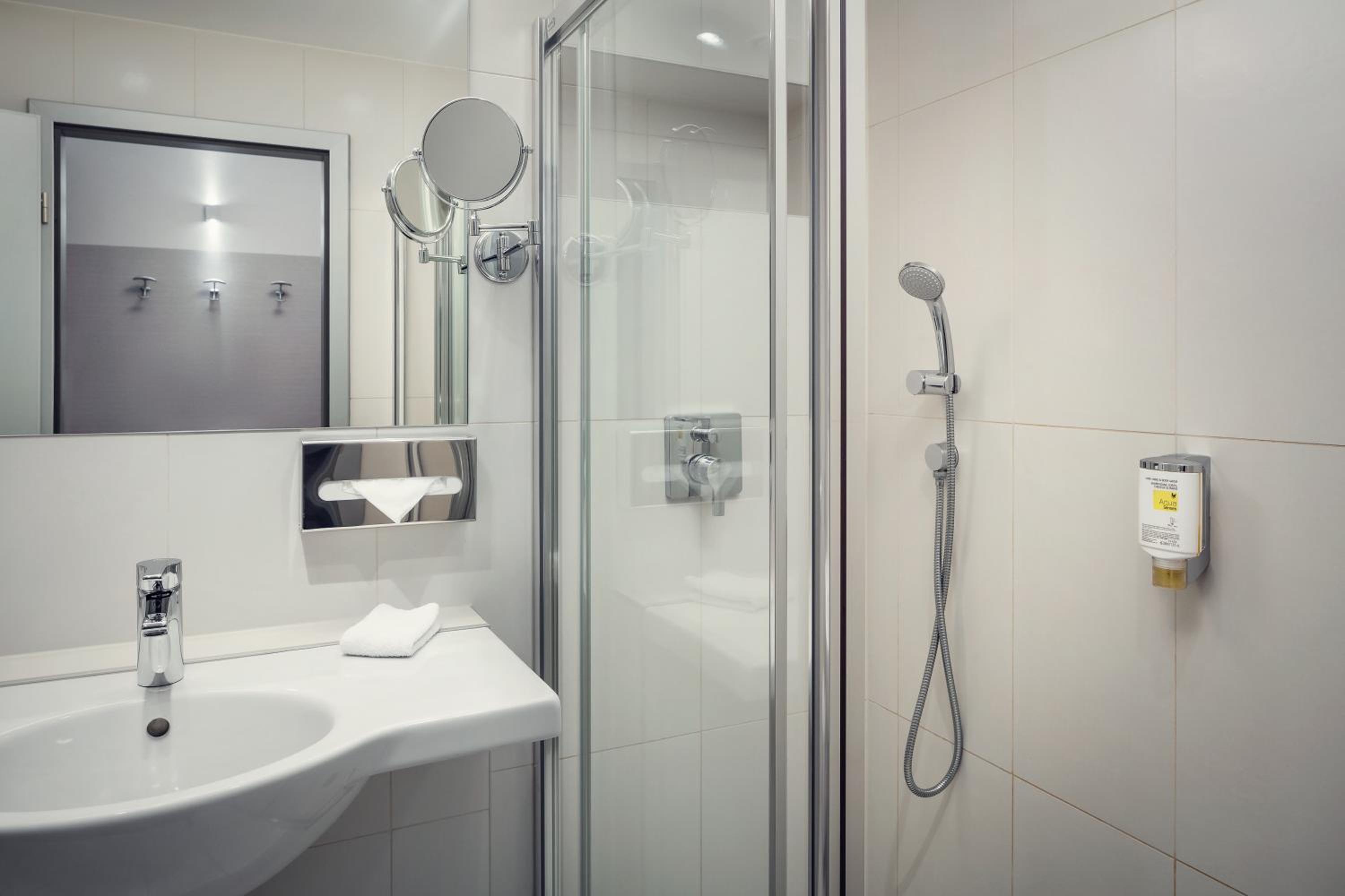 Special Offer - Standard Double Room with New Year's Eve Package 
