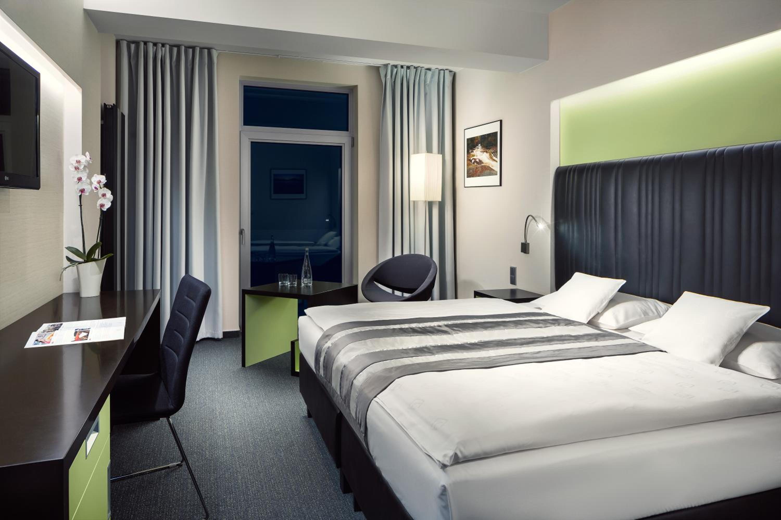 Business Double Room with Forest View