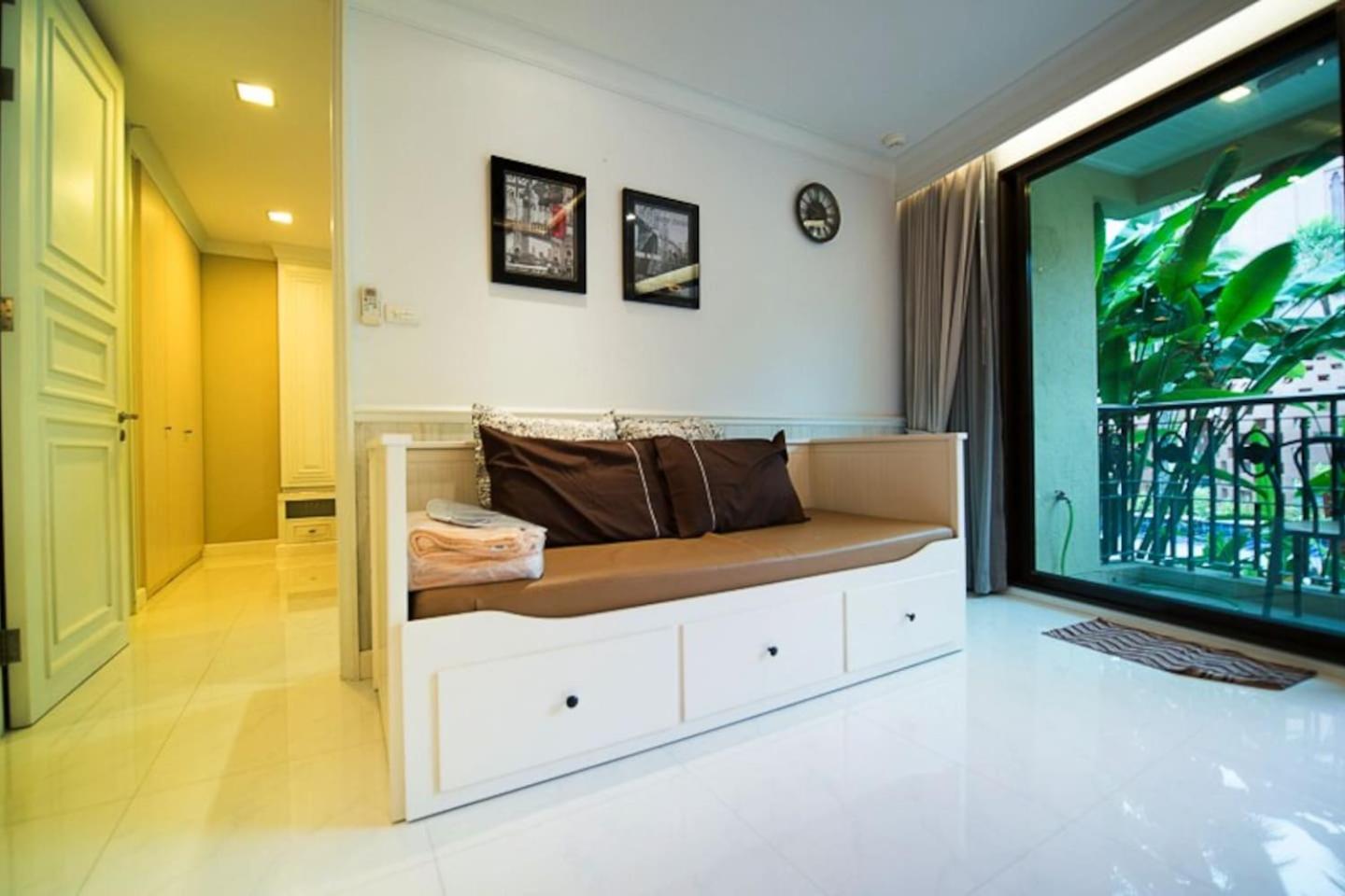 Apartment - Photo 35