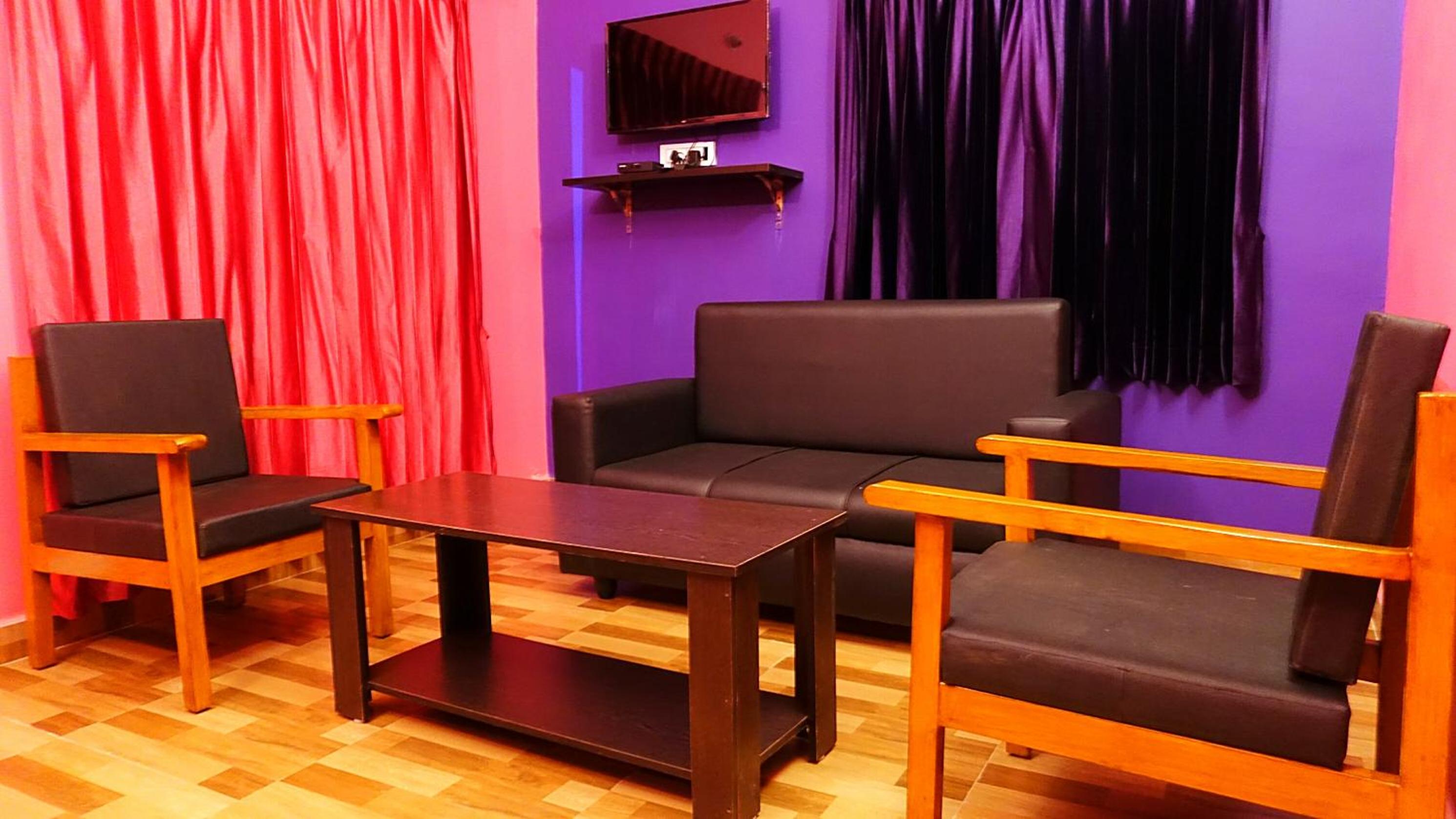 Two-Bedroom Cottage - Photo 1