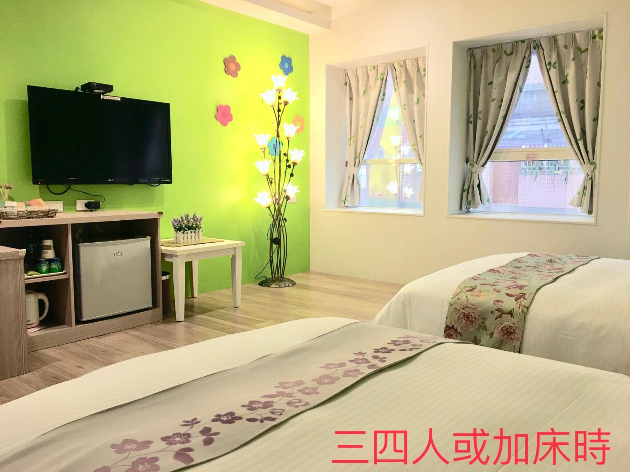 Double Room - Photo 18