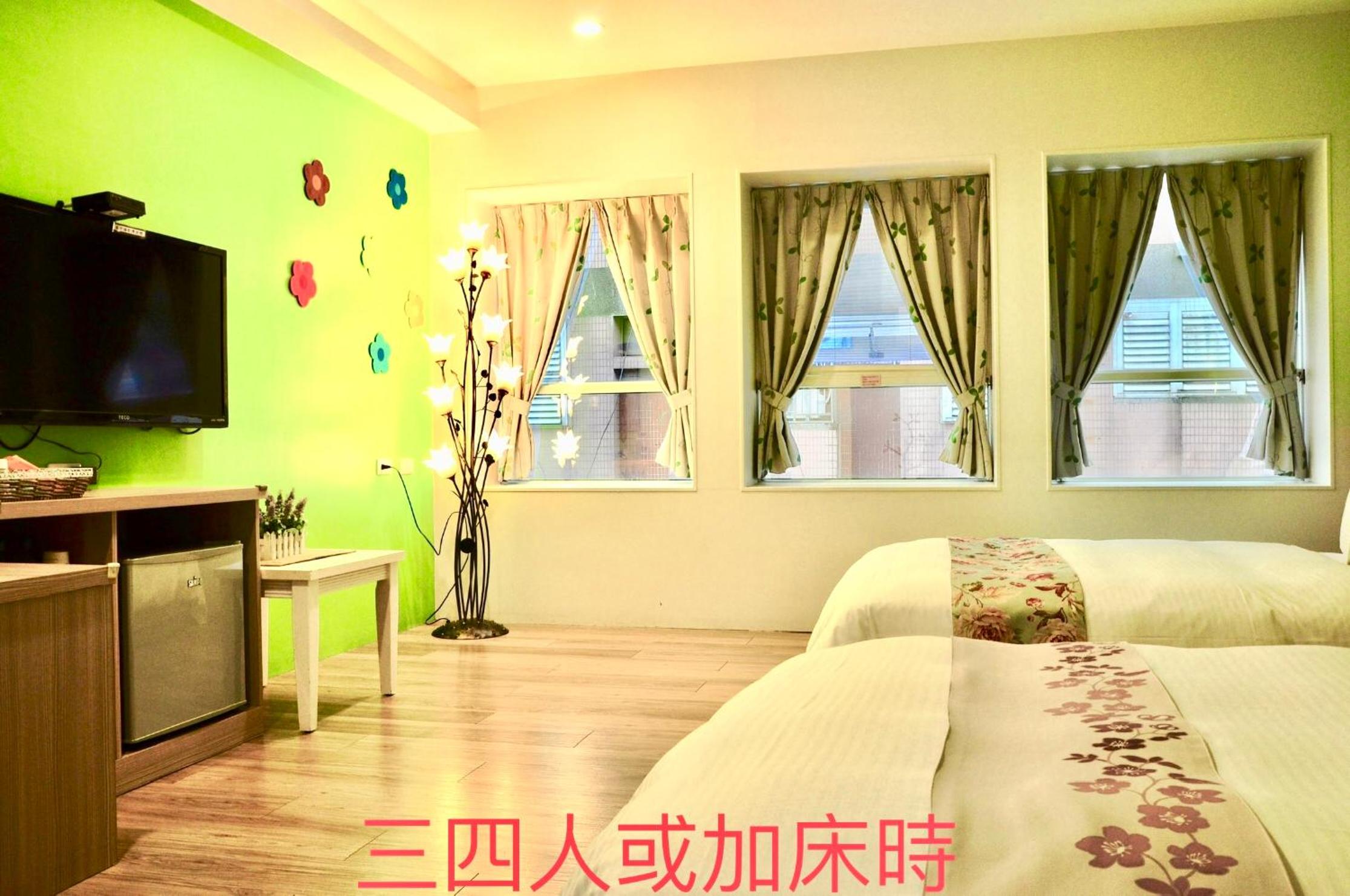 Double Room - Photo 2