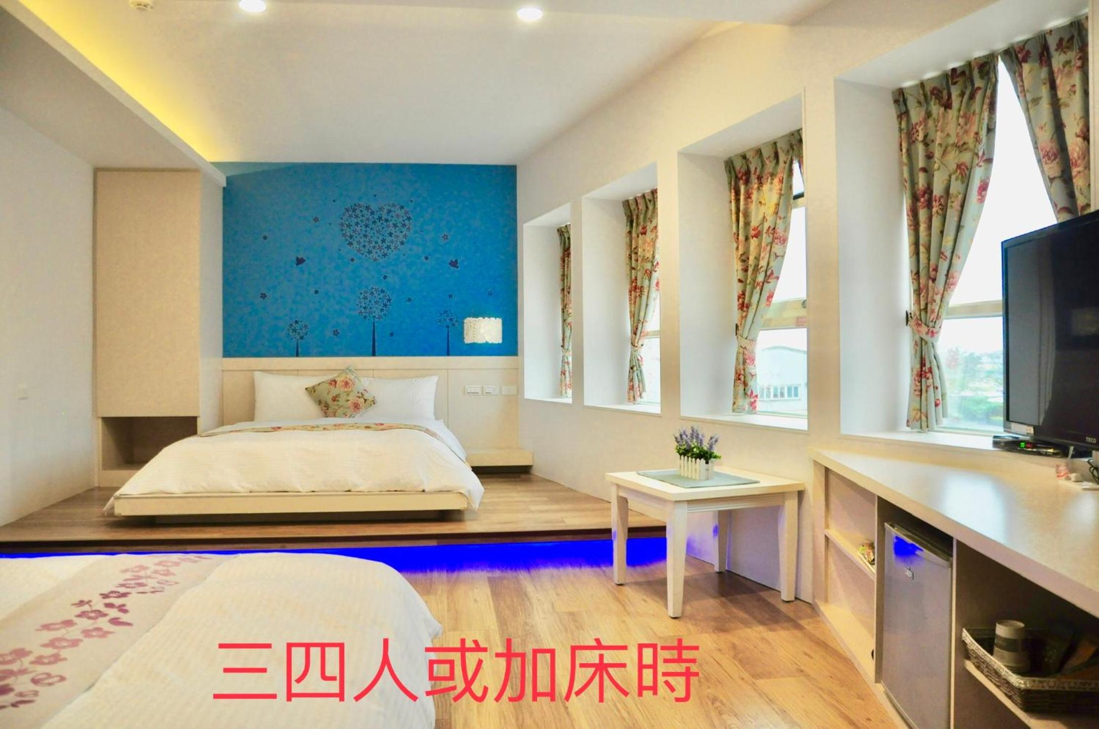 Double Room - Photo 13