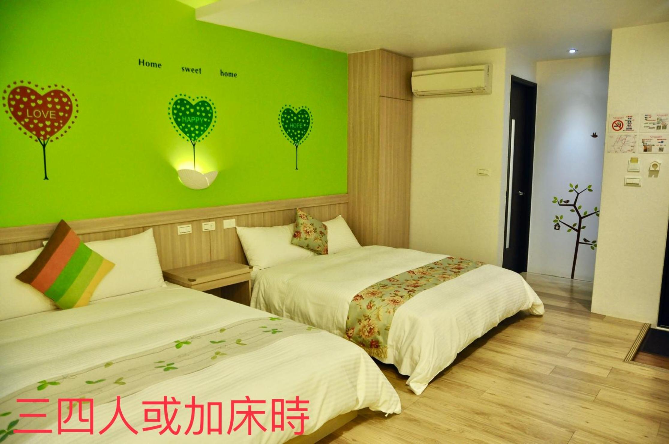 Double Room - Photo 6