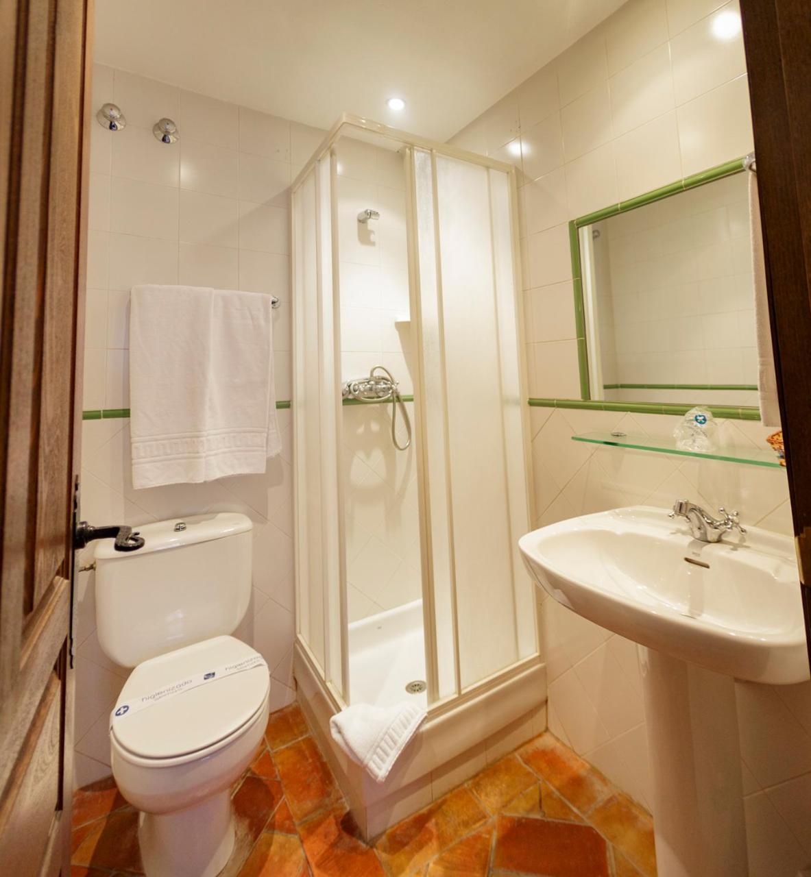 Double Room with Balcony photo 2