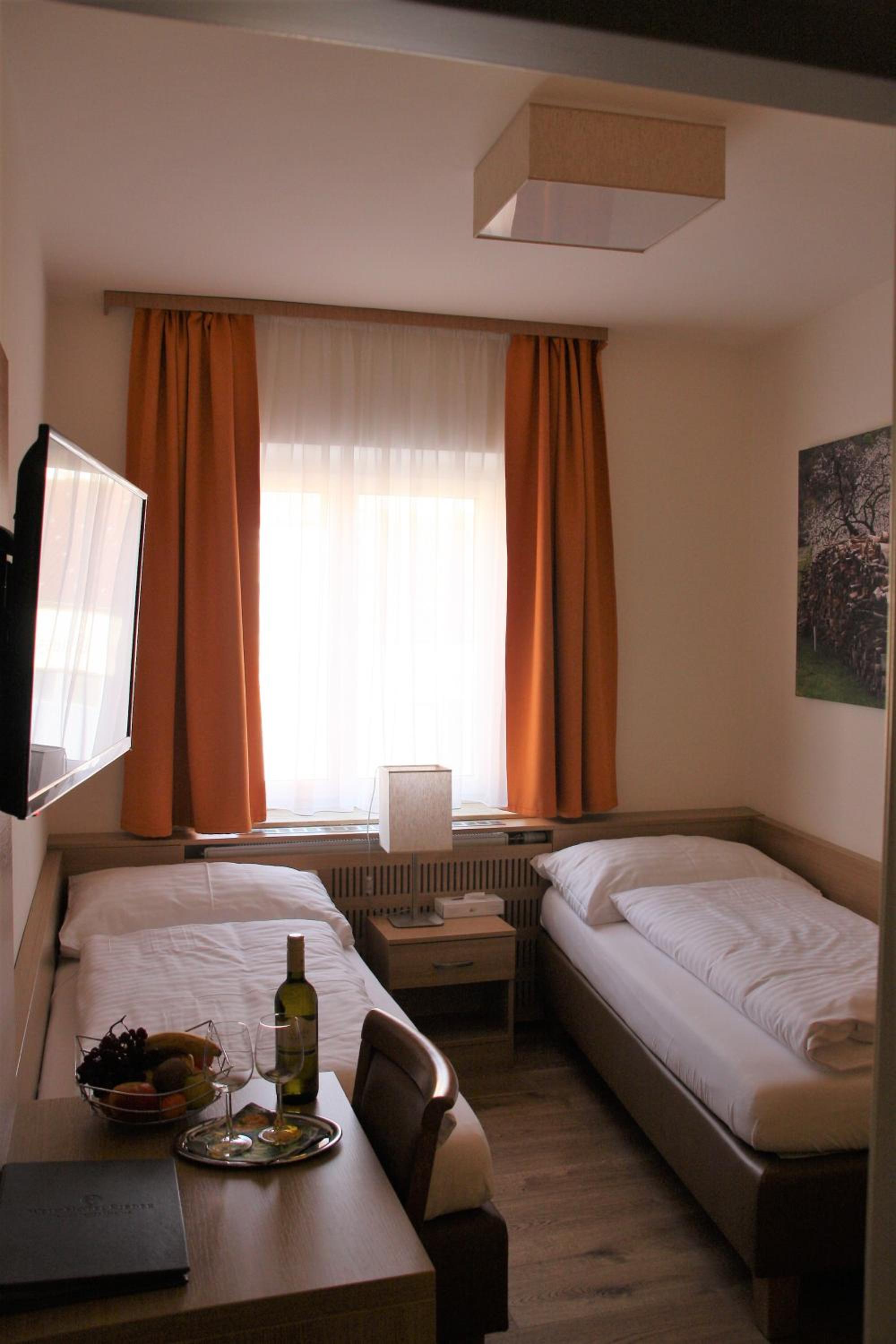 Twin Room photo 1