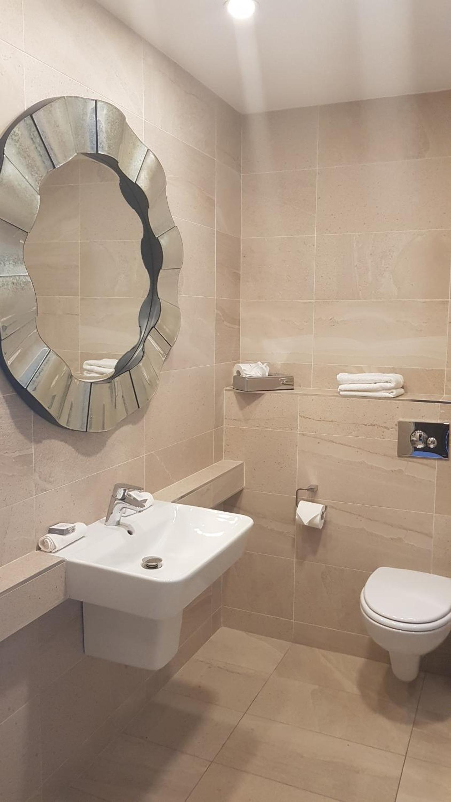 Deluxe Double Room - Photo 5
