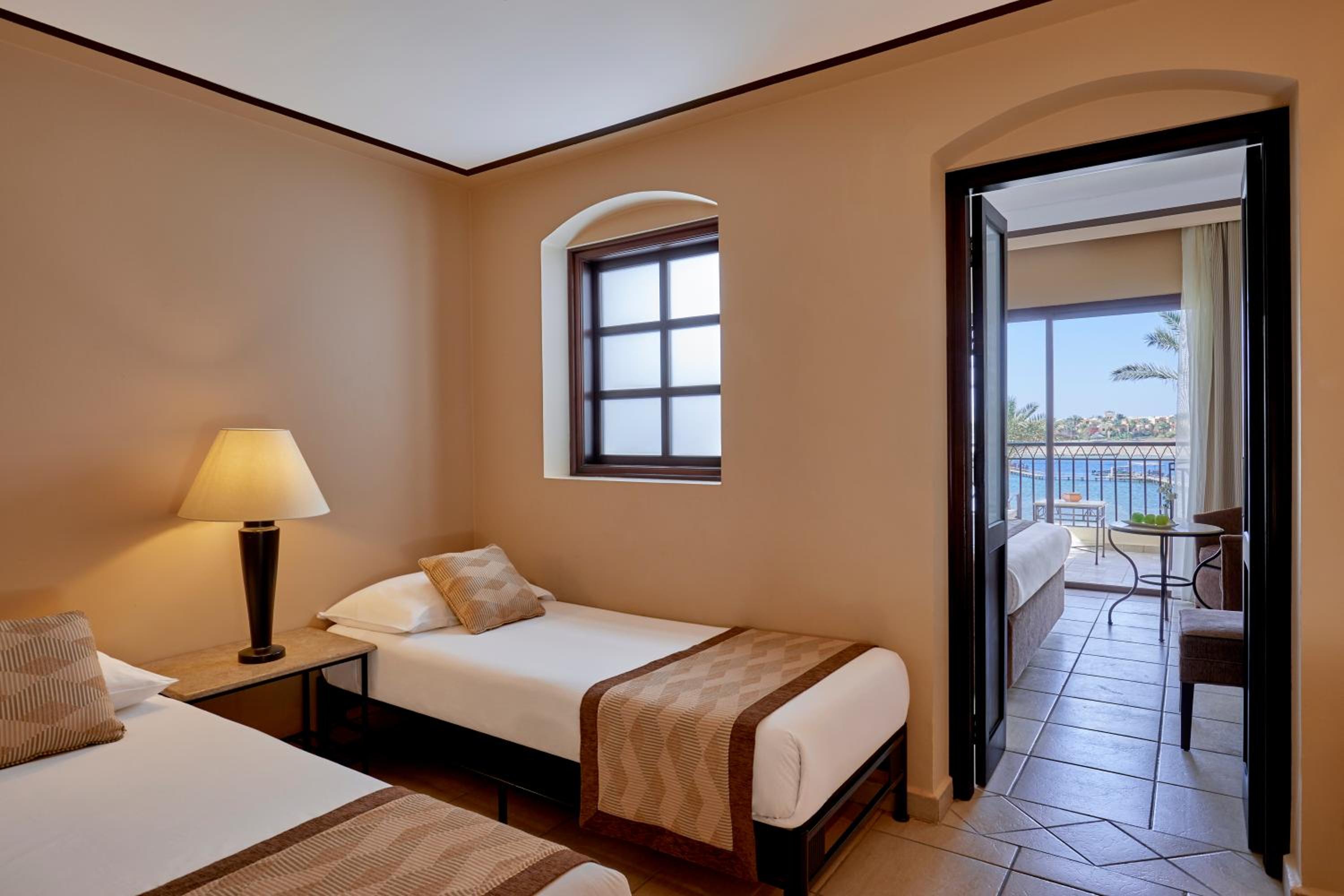 Deluxe Family, Queen or Twin Bed, Sea View - Jaz Lamaya - Photo 3