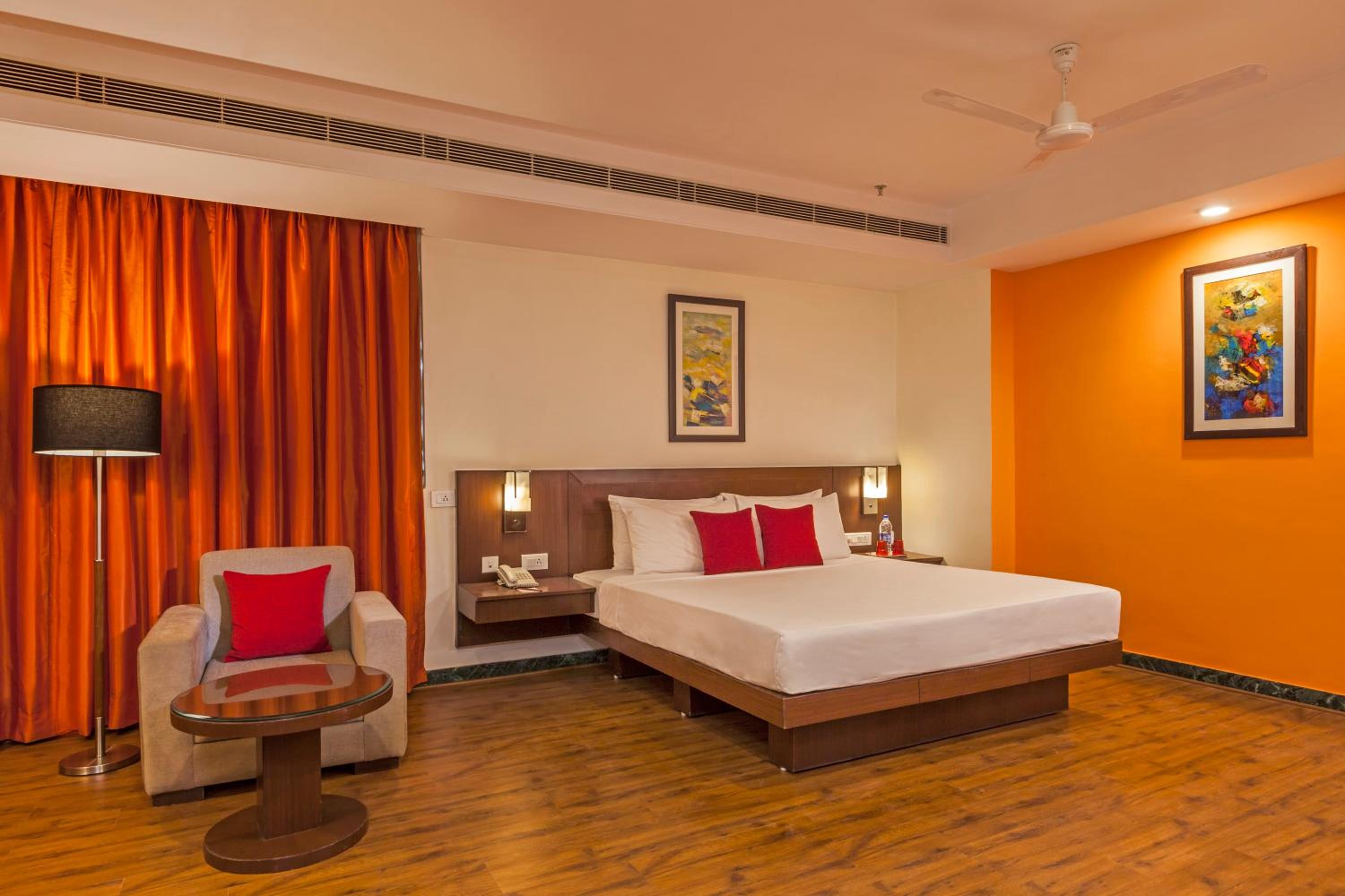 Deluxe Double or Twin Room